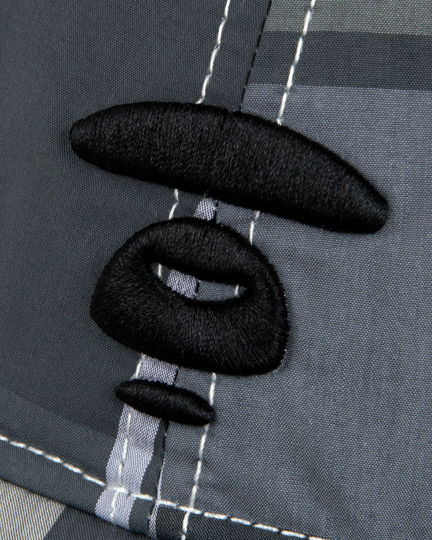 Moonface plaid cap - Image 10