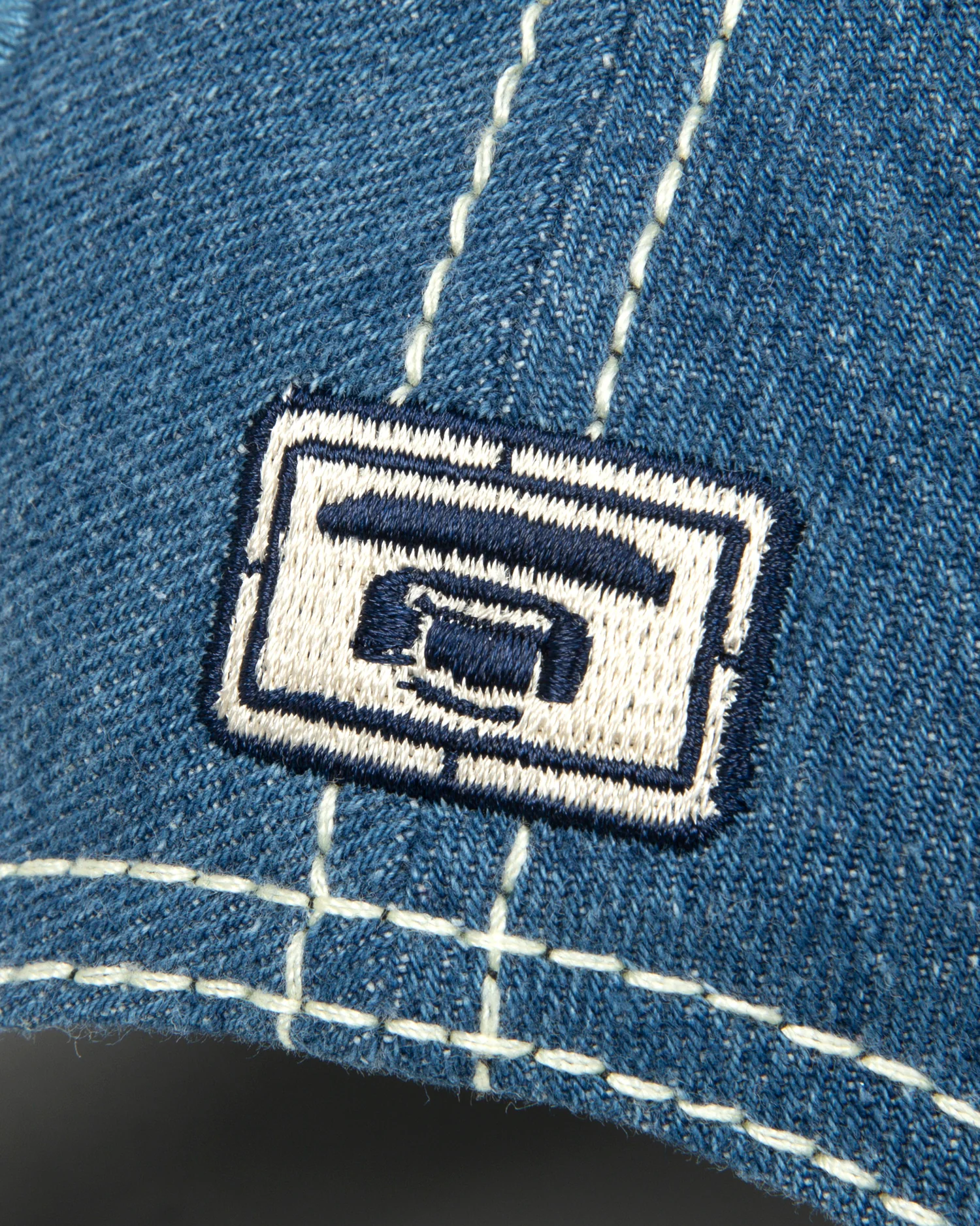 Logo embroidered cap - Image 5