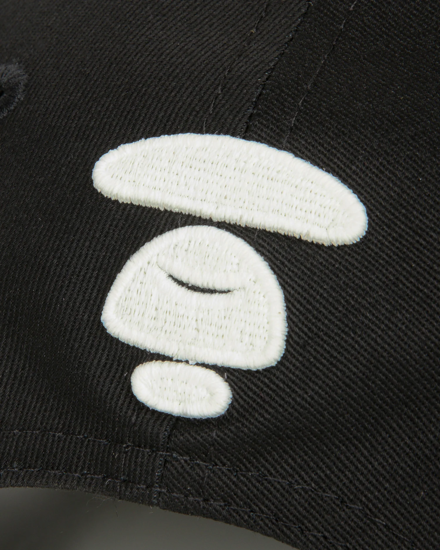 A logo cap - Image 4