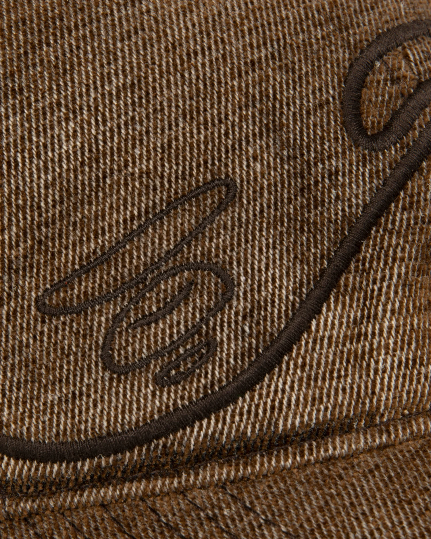 Embroidered cap - Image 5