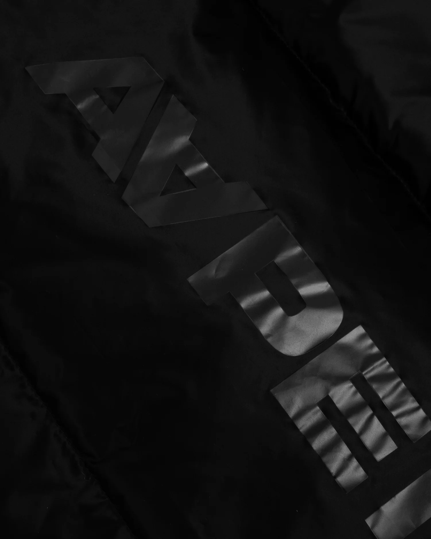 Moonface patch down vest - Image 10