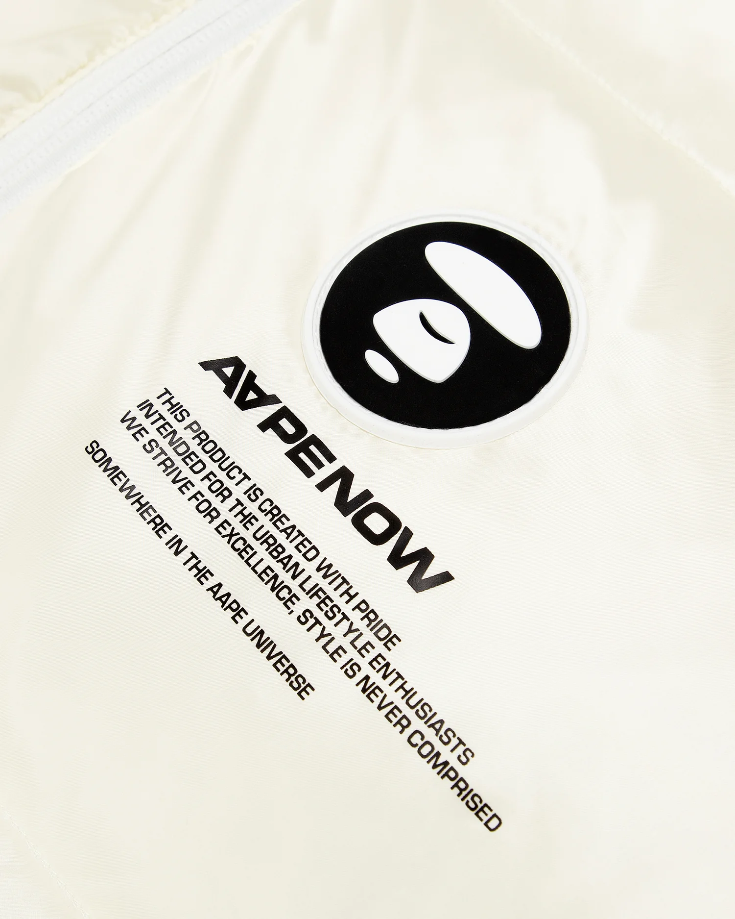 Moonface patch down vest - Image 13