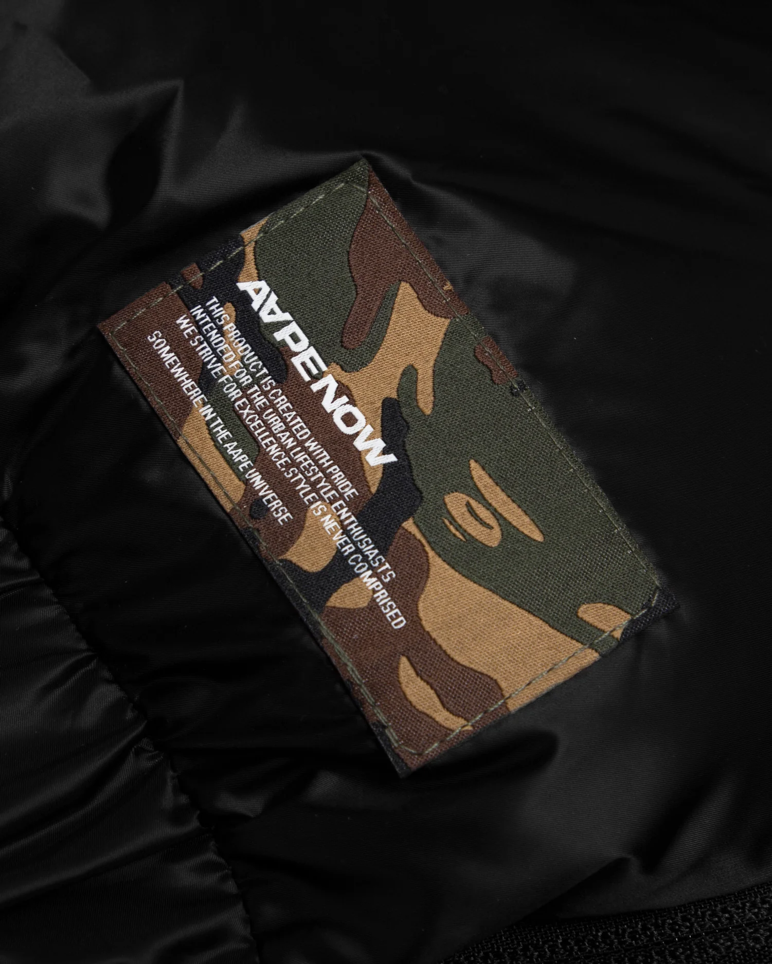 Moonface patch down vest - Image 9