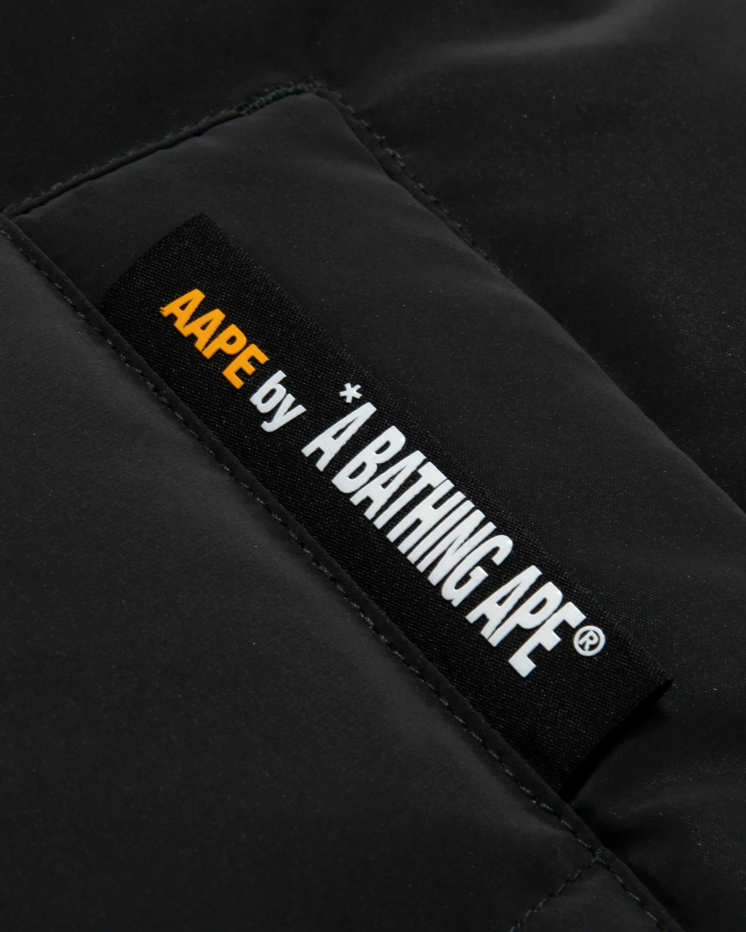 Moonface hooded gradient down vest - Image 5