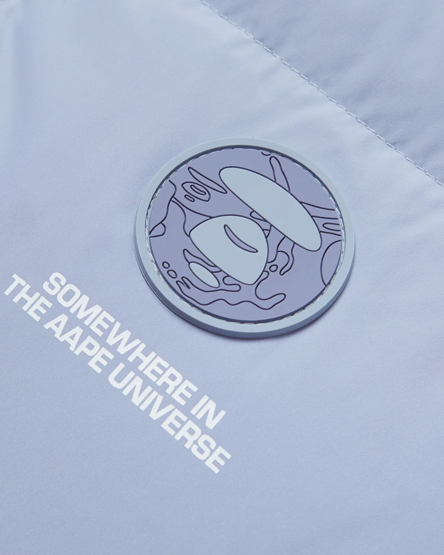Moonface patch down vest - Image 18