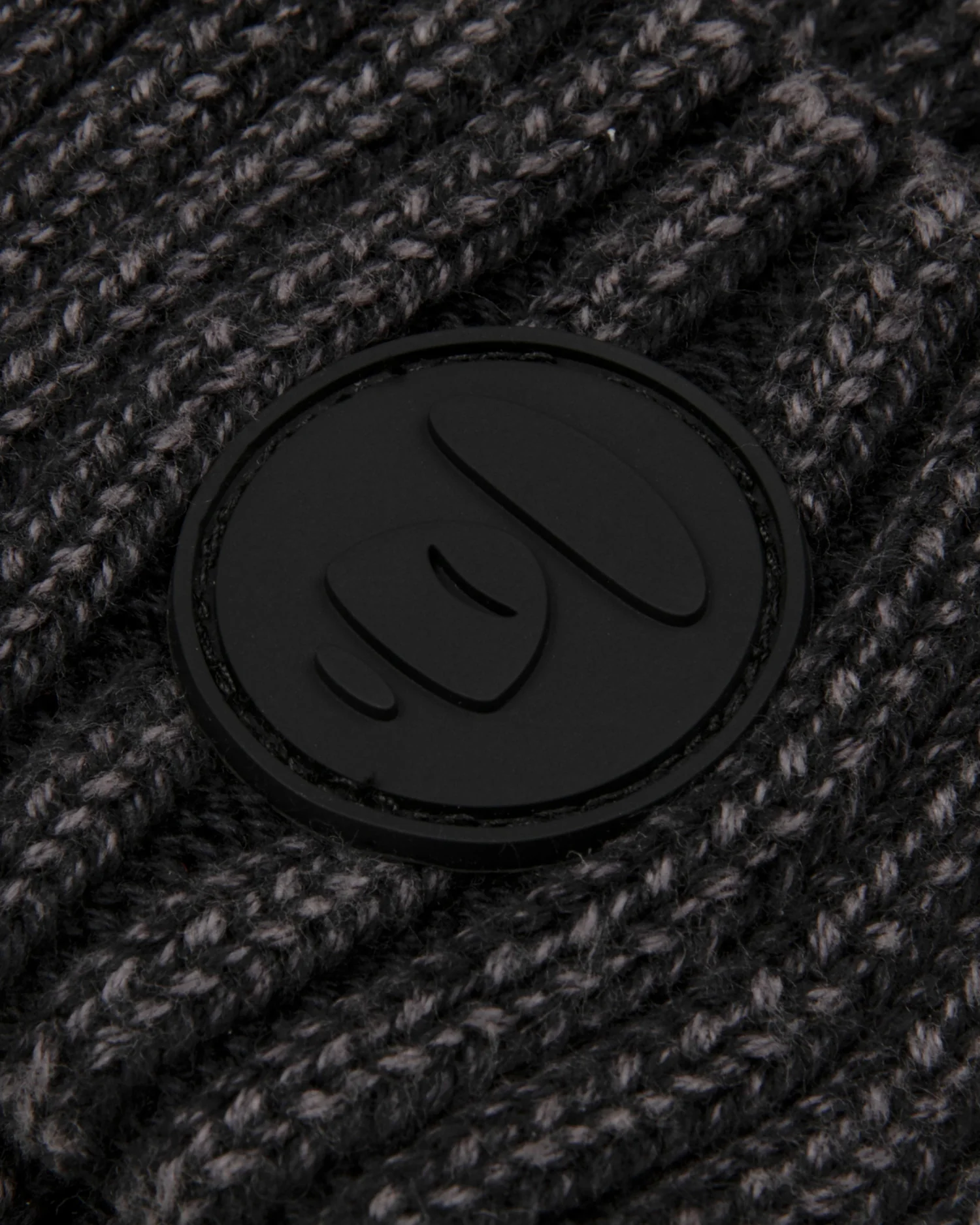 AAPENOW moonface beanie - Image 3