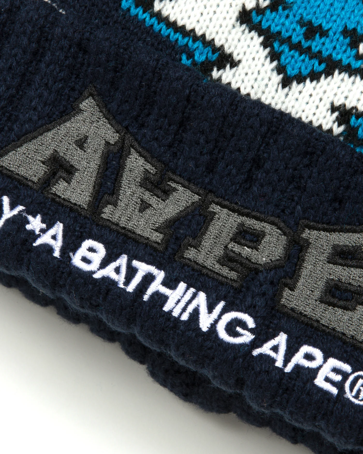 Intarsia knit beanie - Image 9