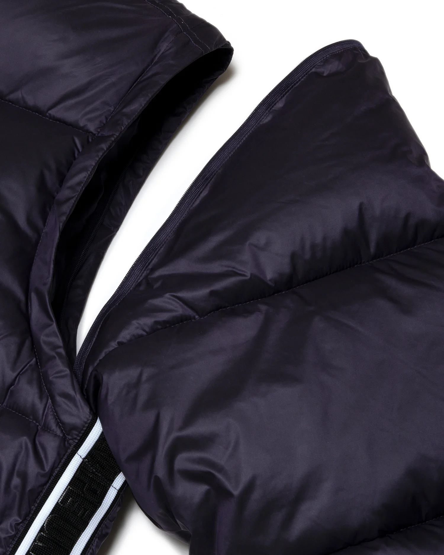 Moonface patch reversible puffer jacket - Image 16