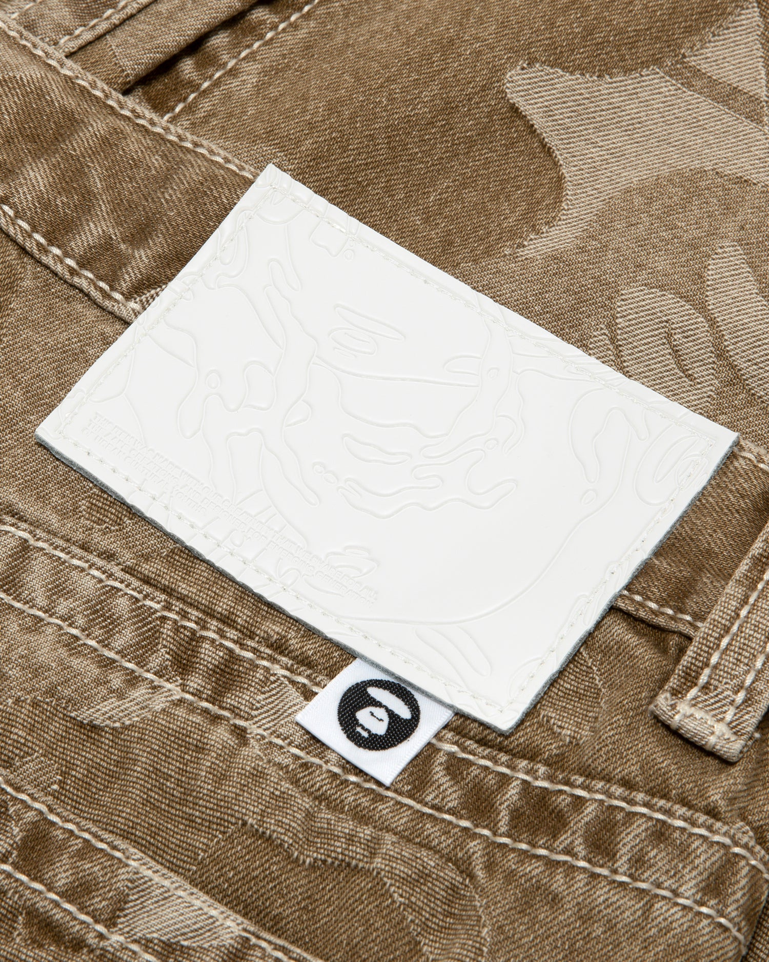 Moonface camo washed jeans - Image 5