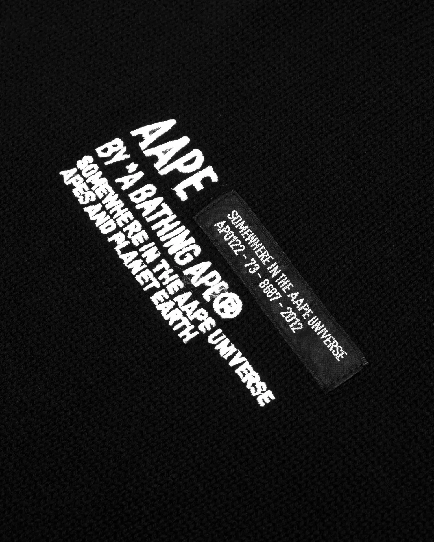 Moonface patch knit vest - Image 9