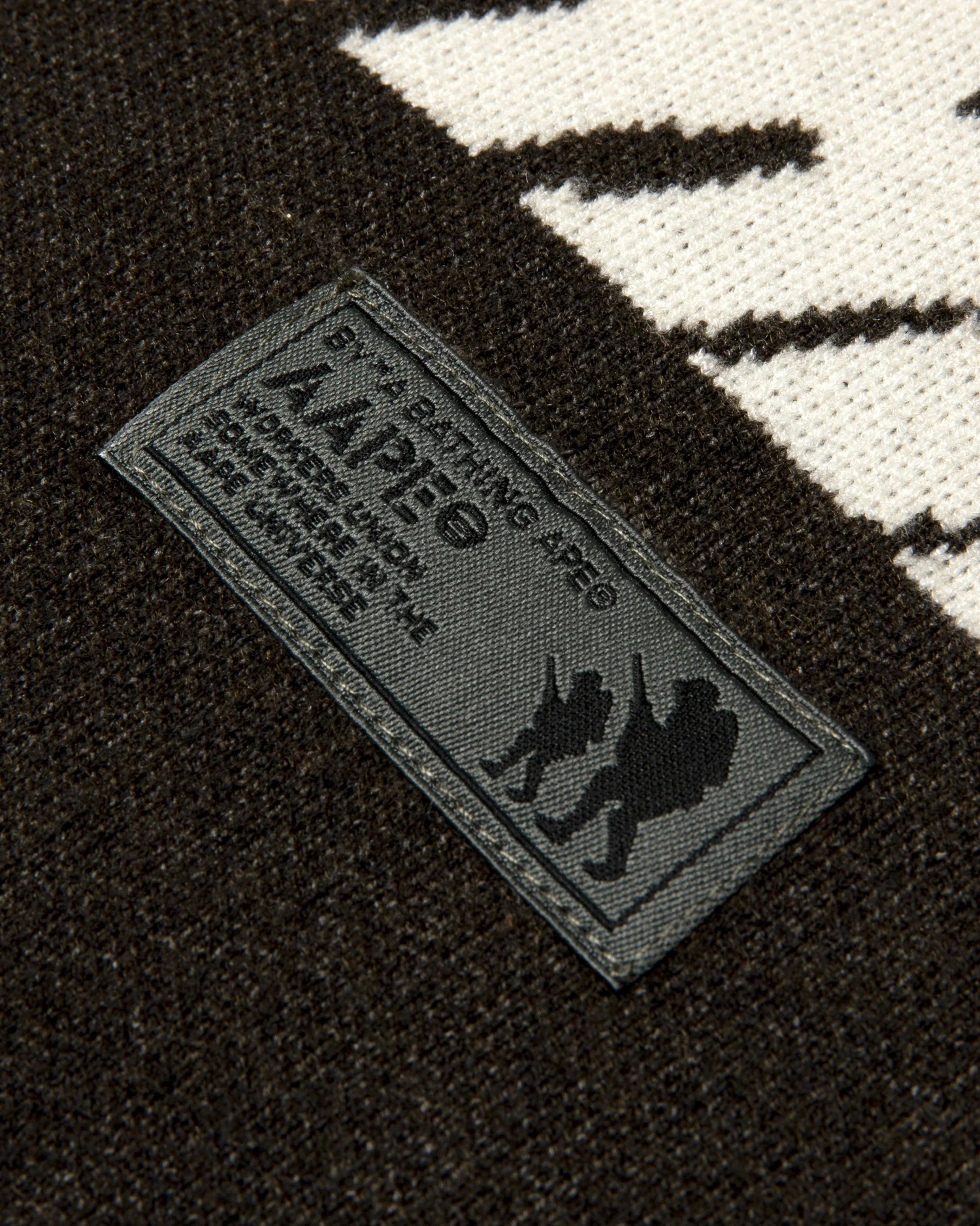 Jacquard logo sweater - Image 10