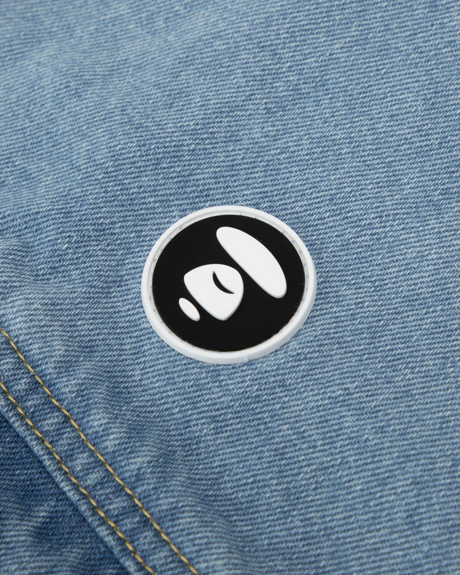 Moonface embroidered denim jacket - Image 3