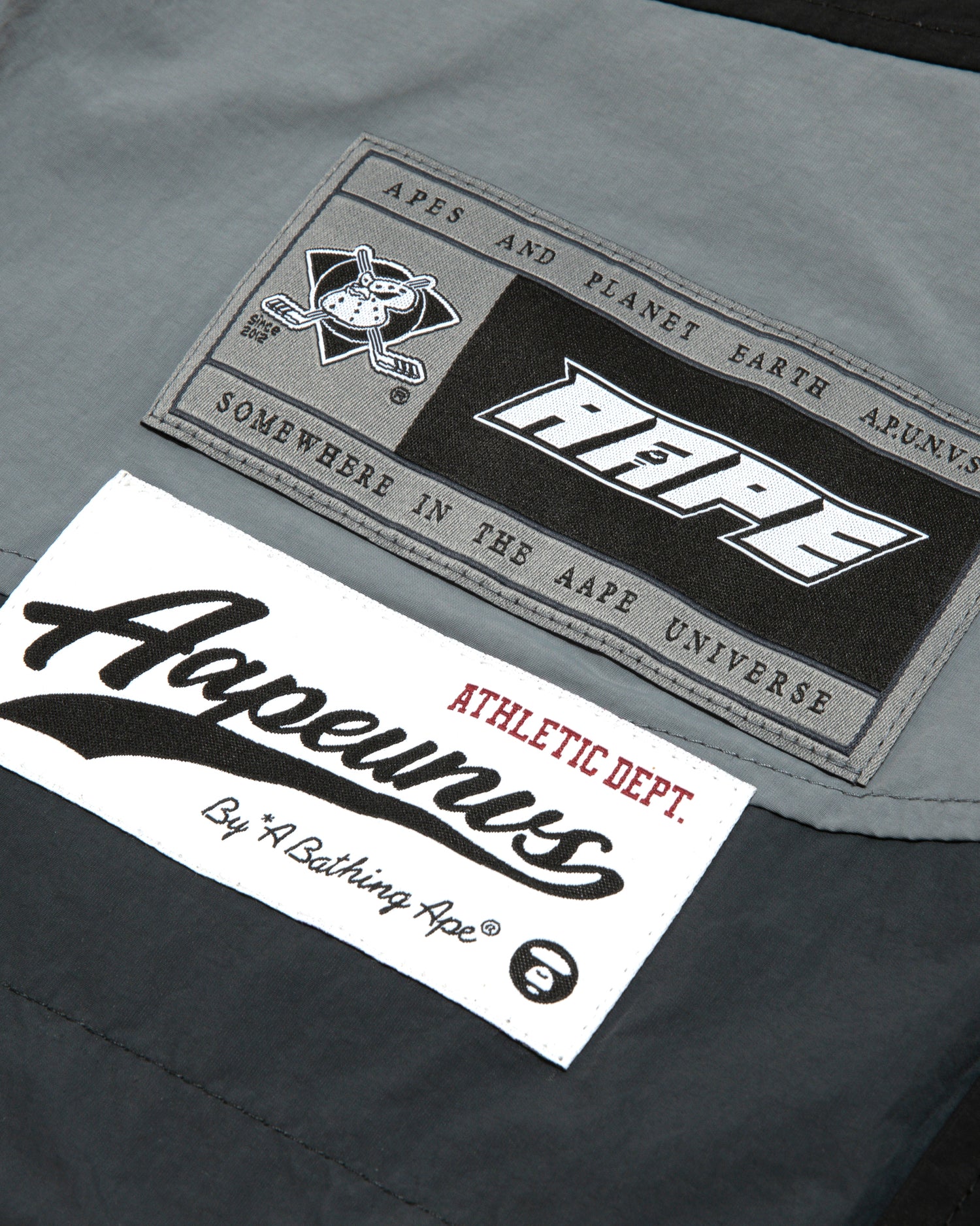 Moonface logo stripe hooded jacket - Image 3
