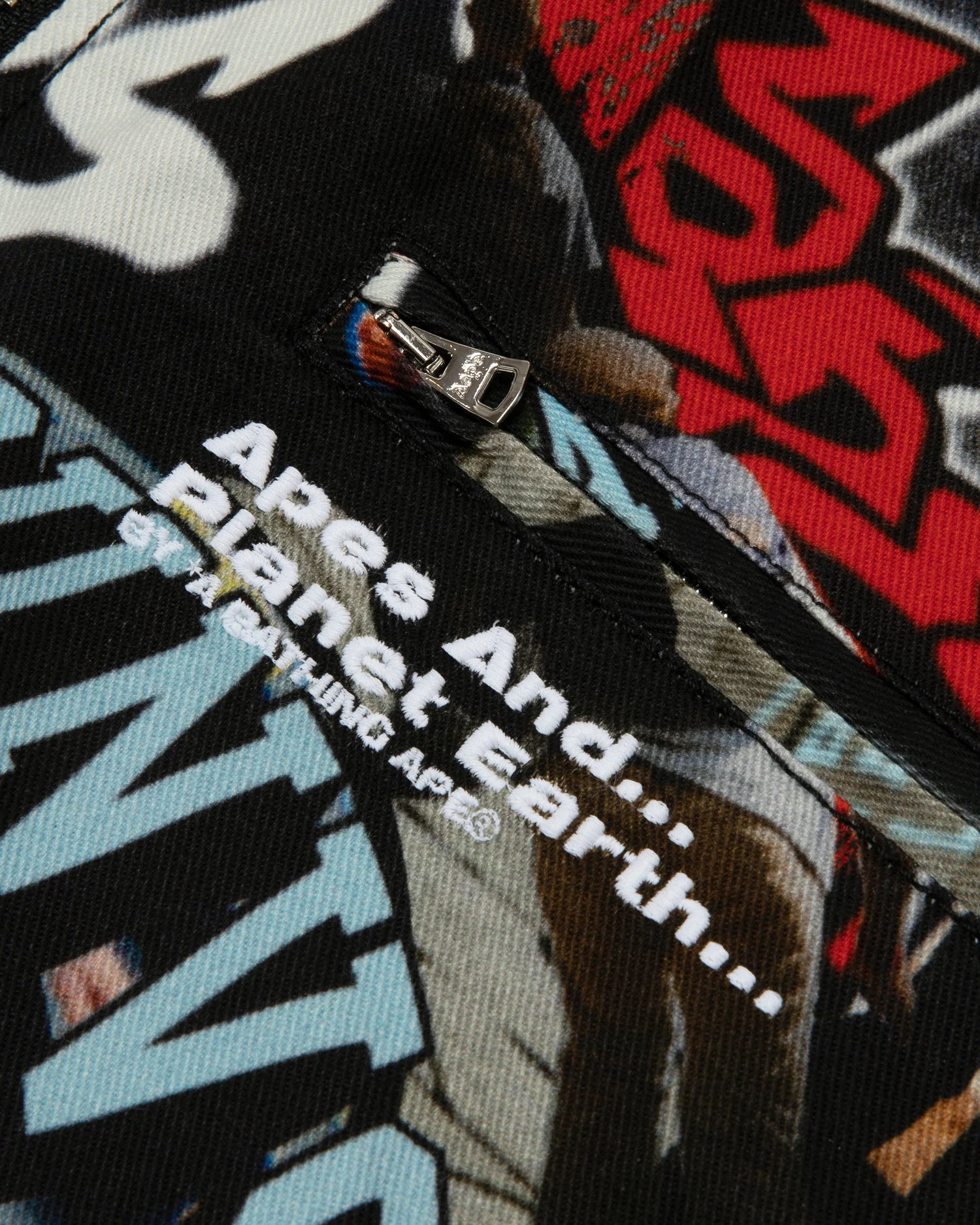Logo graffiti print hooded jacket - Image 5