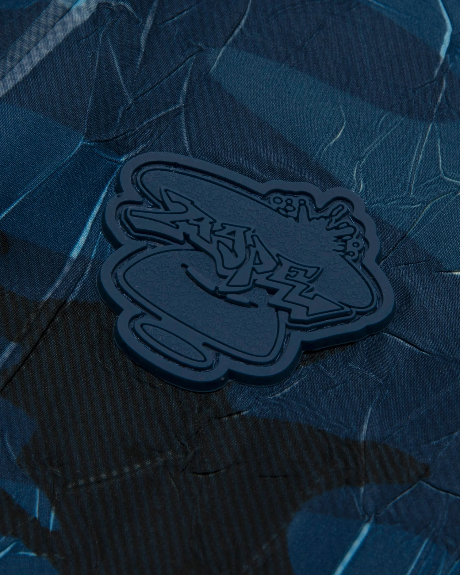 Camo hooded jacket - Image 11