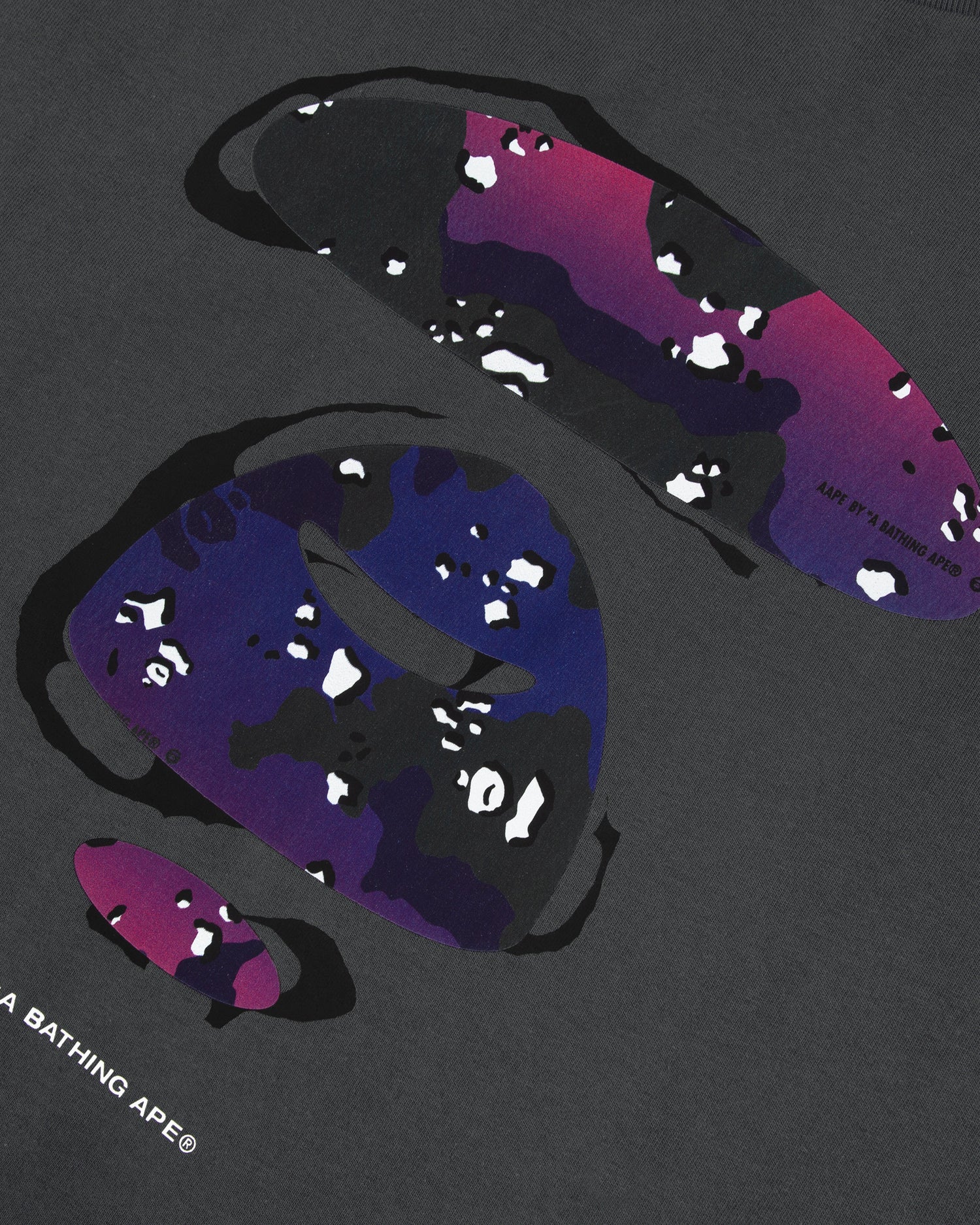 Moonface camo graphic long sleeve tee - Image 8