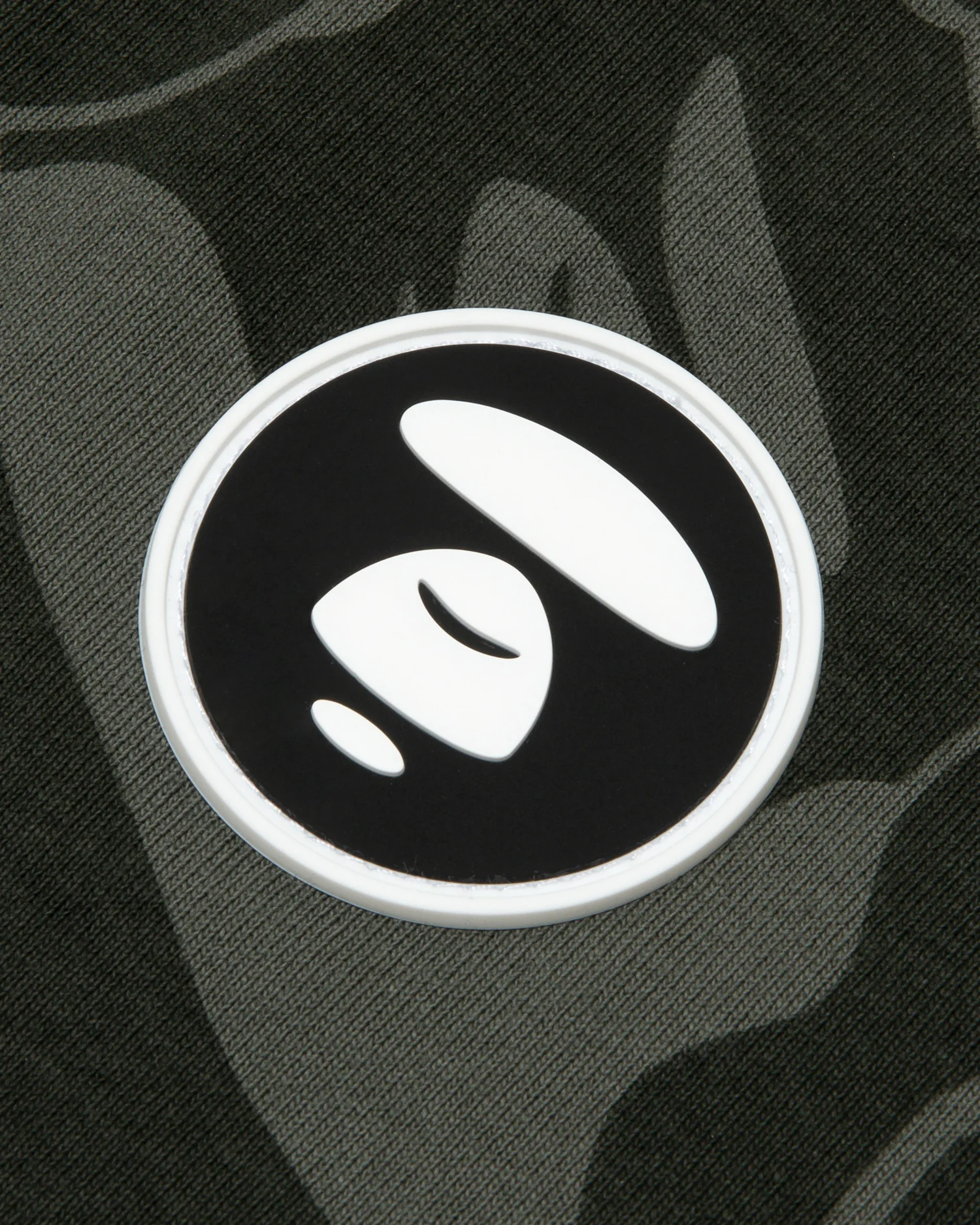Moonface patch camo long-sleeve tee - Image 10