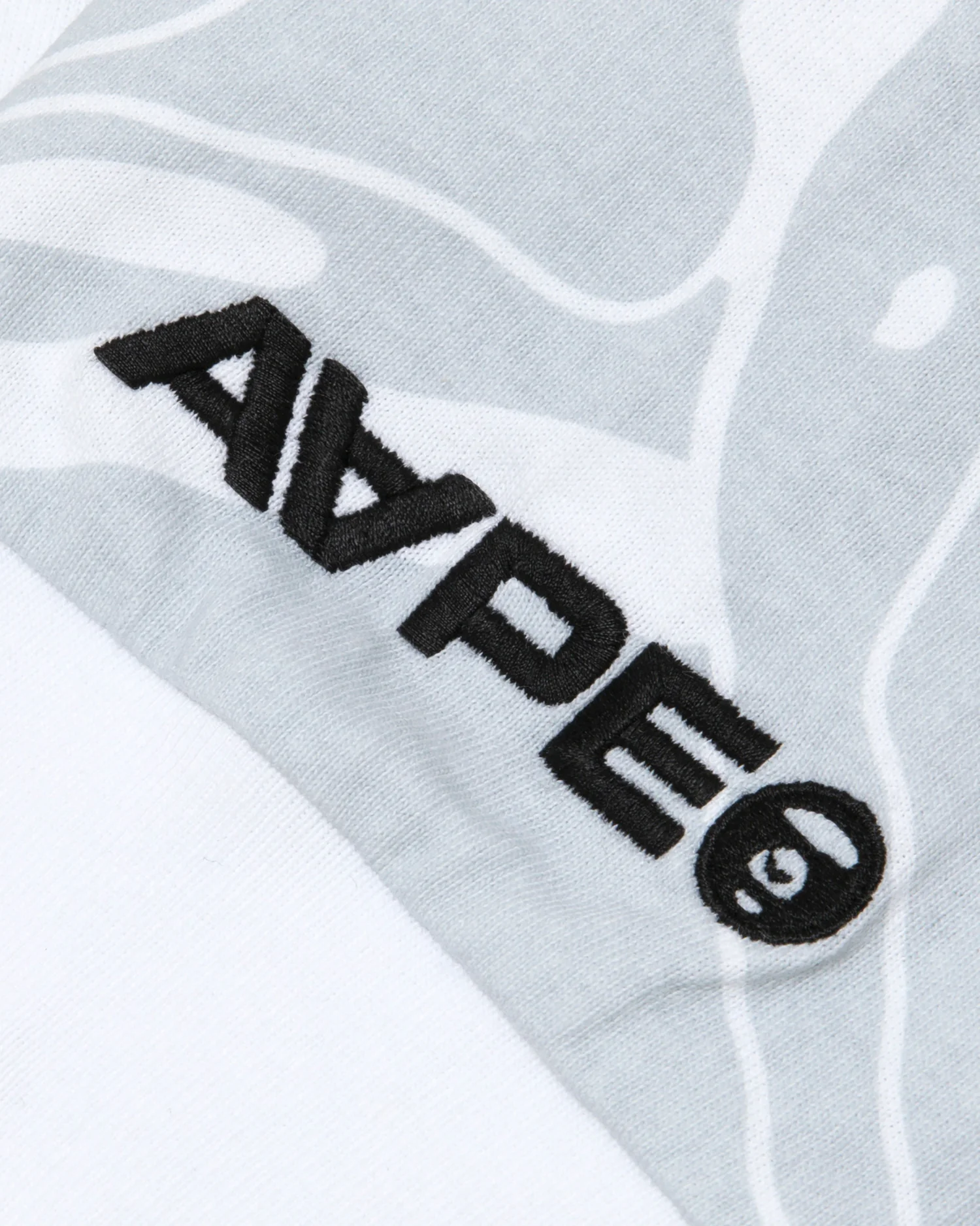 Moonface patch camo long-sleeve tee - Image 13