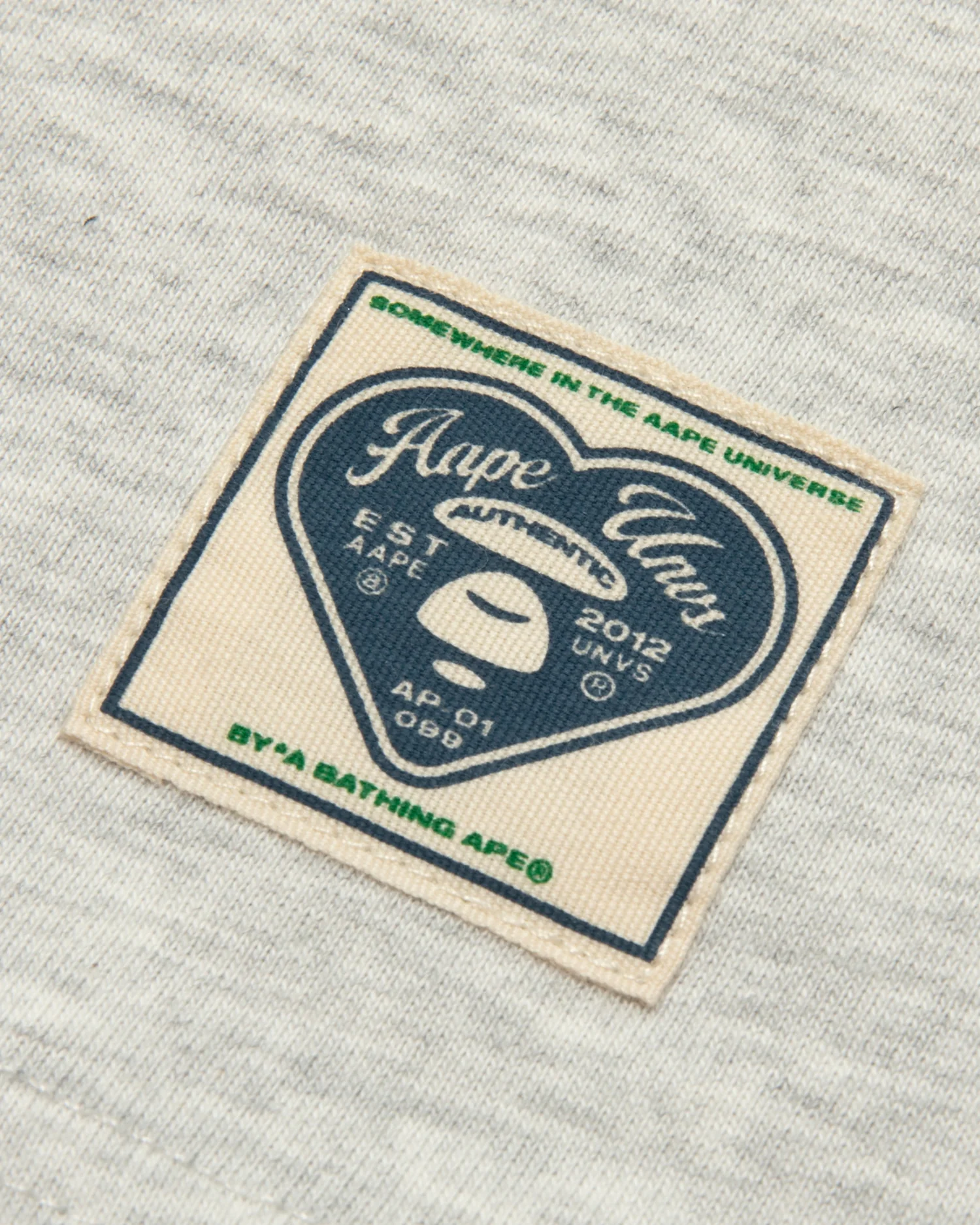 AAPEUNVS graphic tee - Image 7
