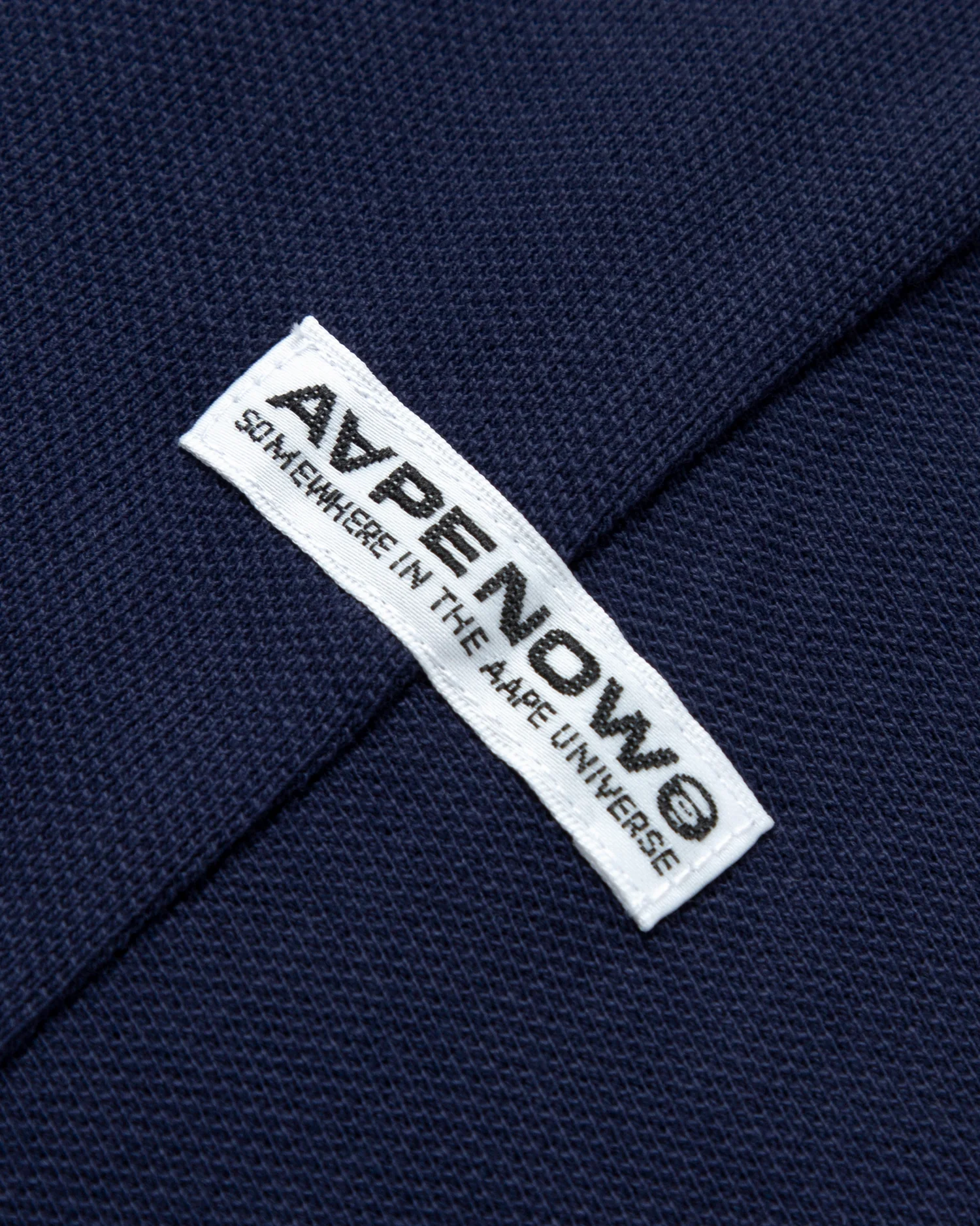 Moonface camo patch polo - Image 20