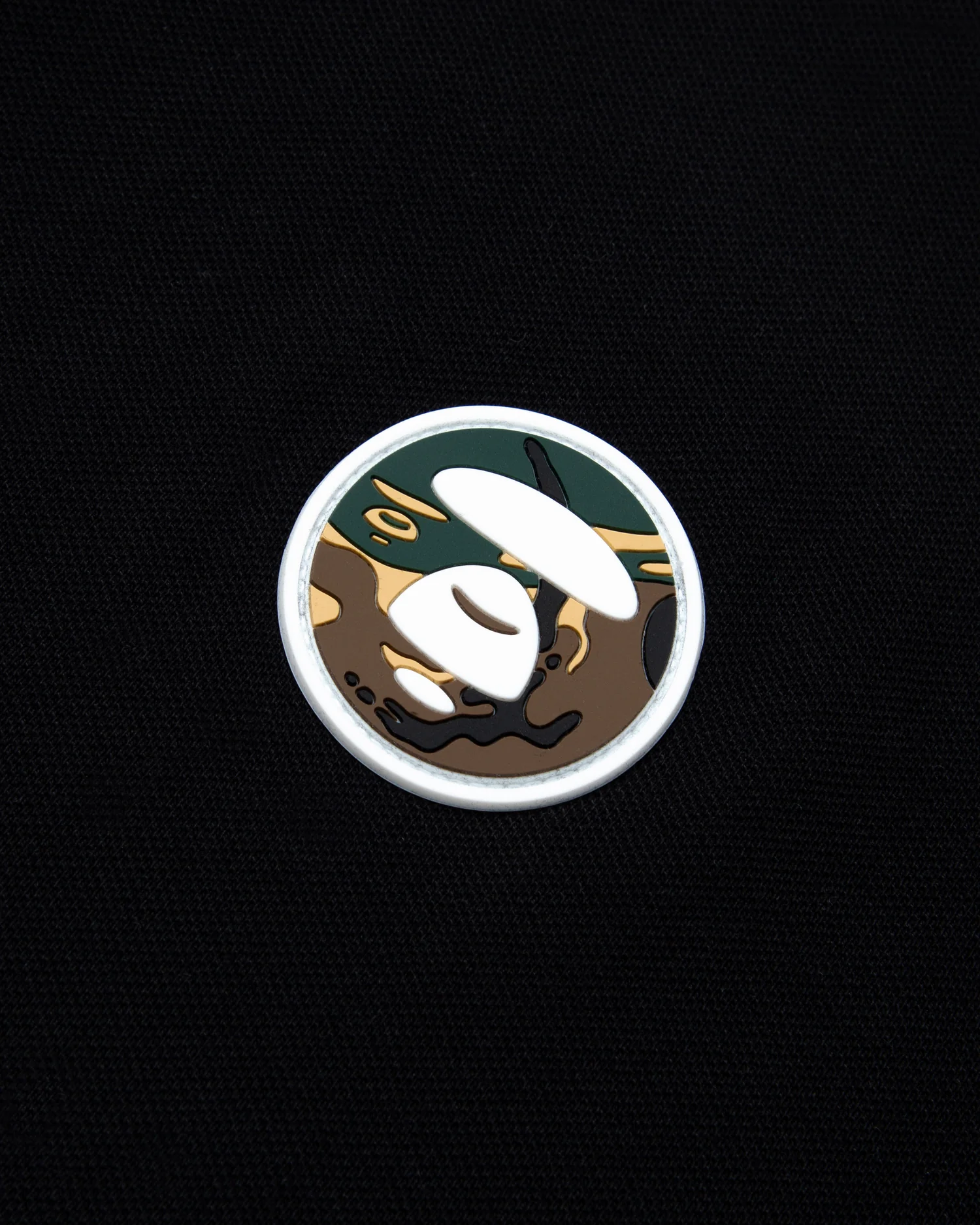 Moonface camo patch polo - Image 3