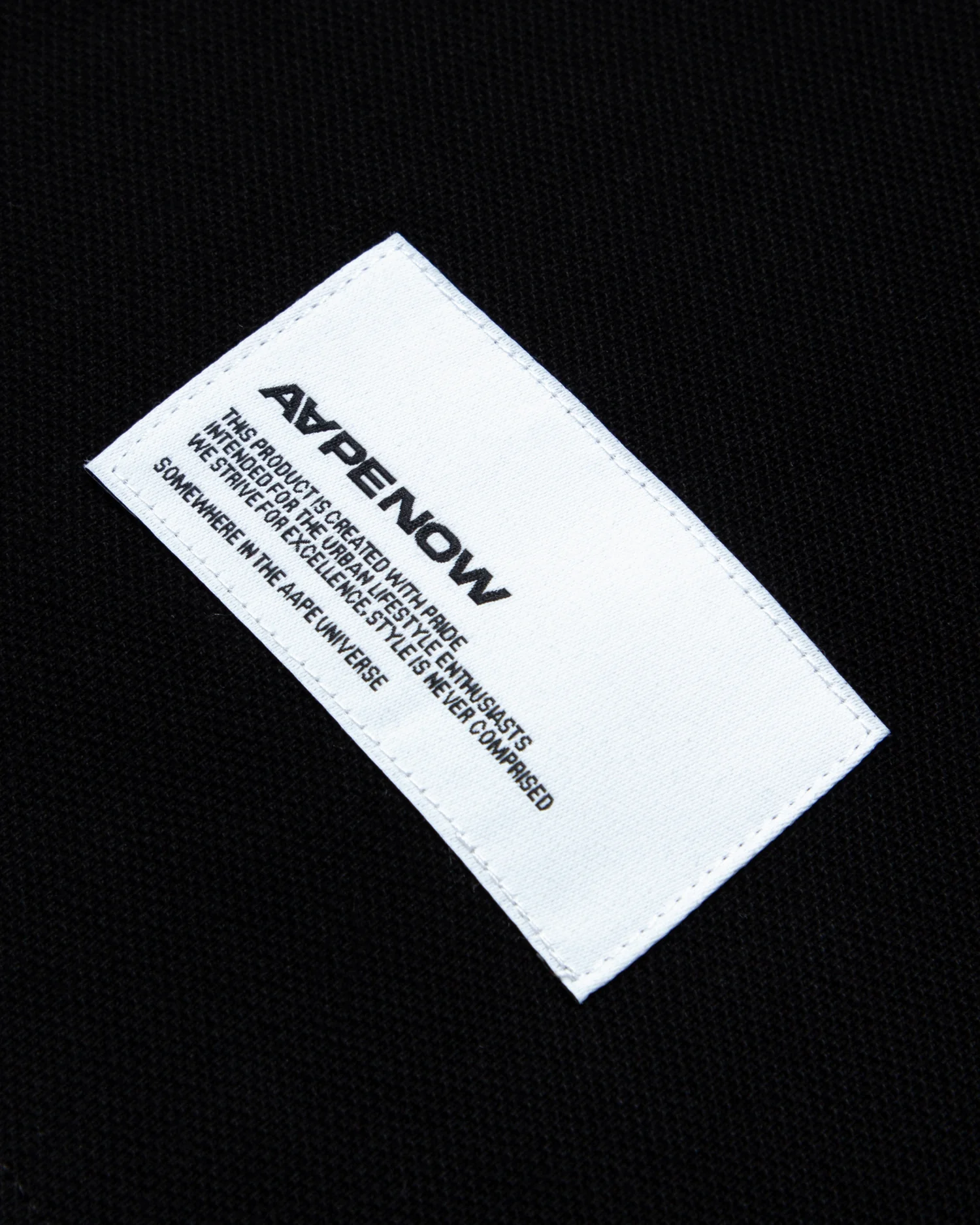 Moonface camo patch polo - Image 4
