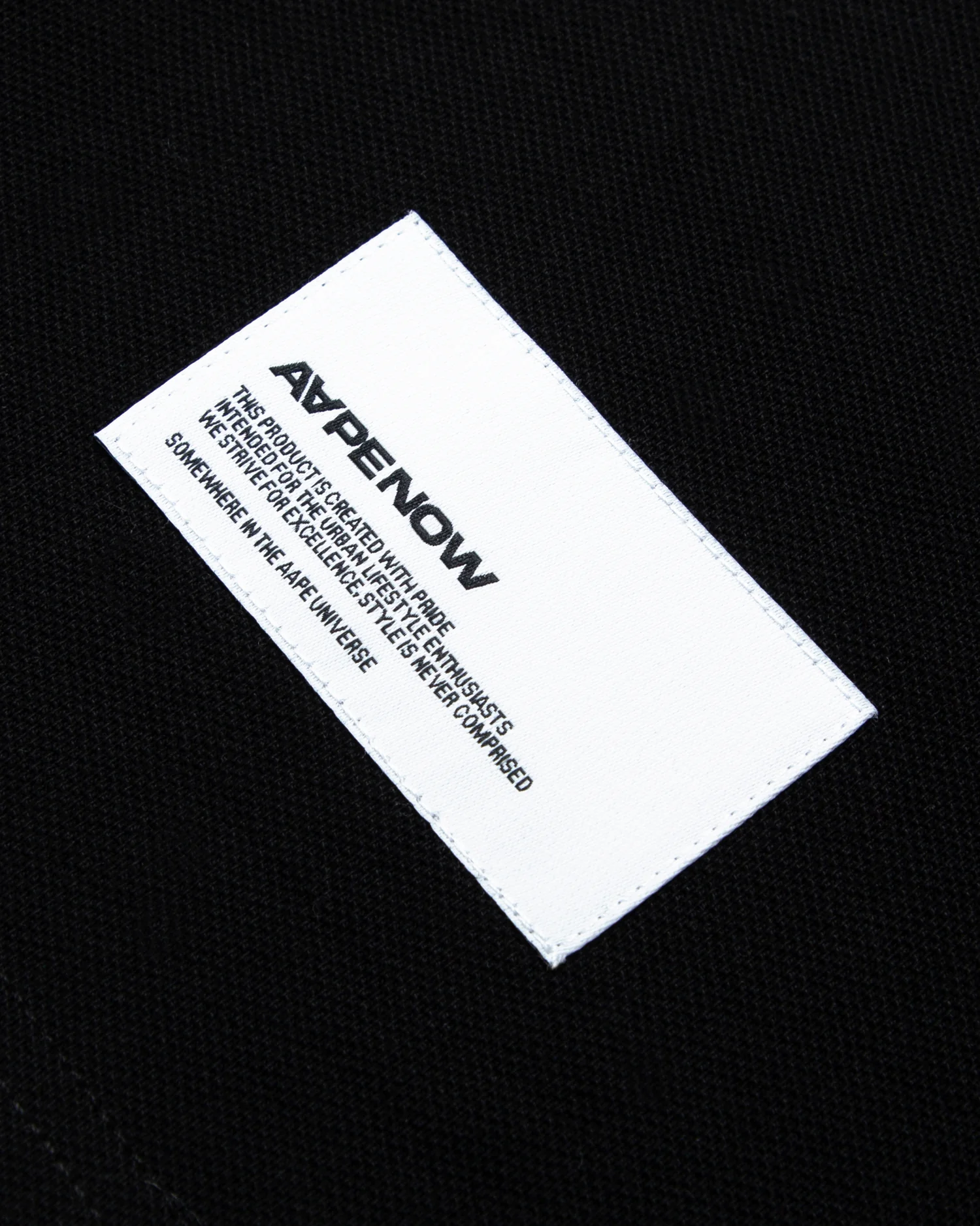 Moonface heart patch polo - Image 4