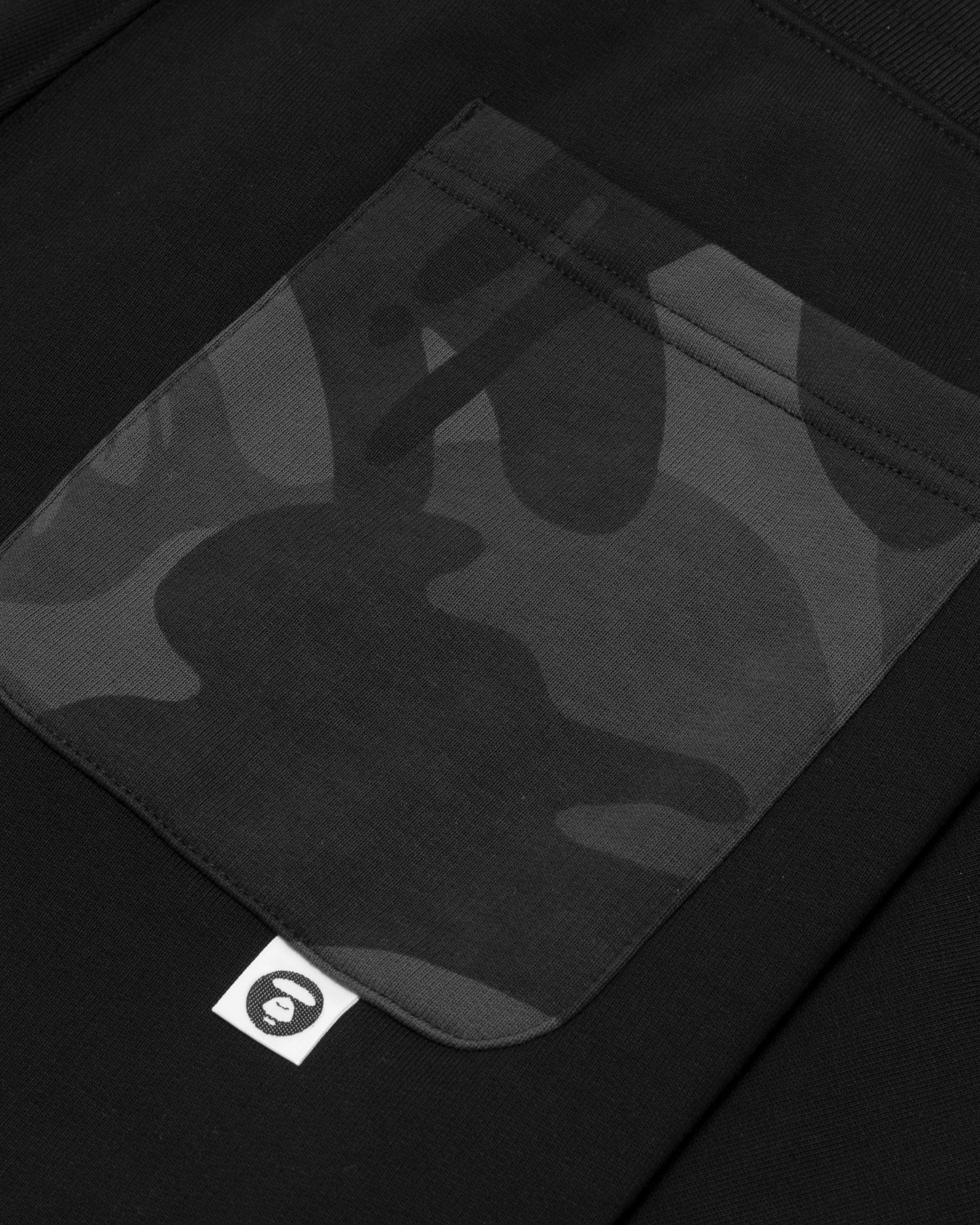 Moonface patch sweatpants - Image 4