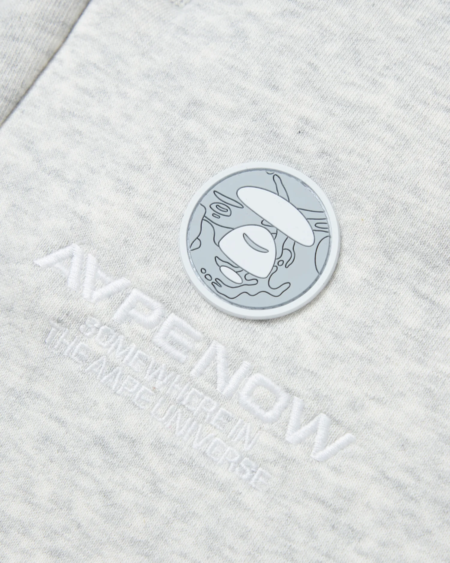 Moonface patch sweatpants - Image 13