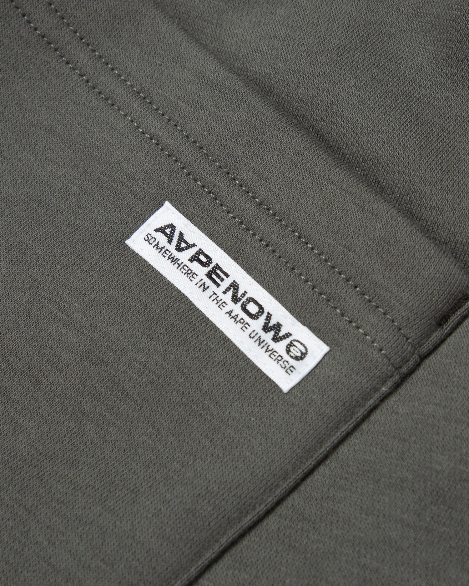 Moonface patch sweatpants - Image 9