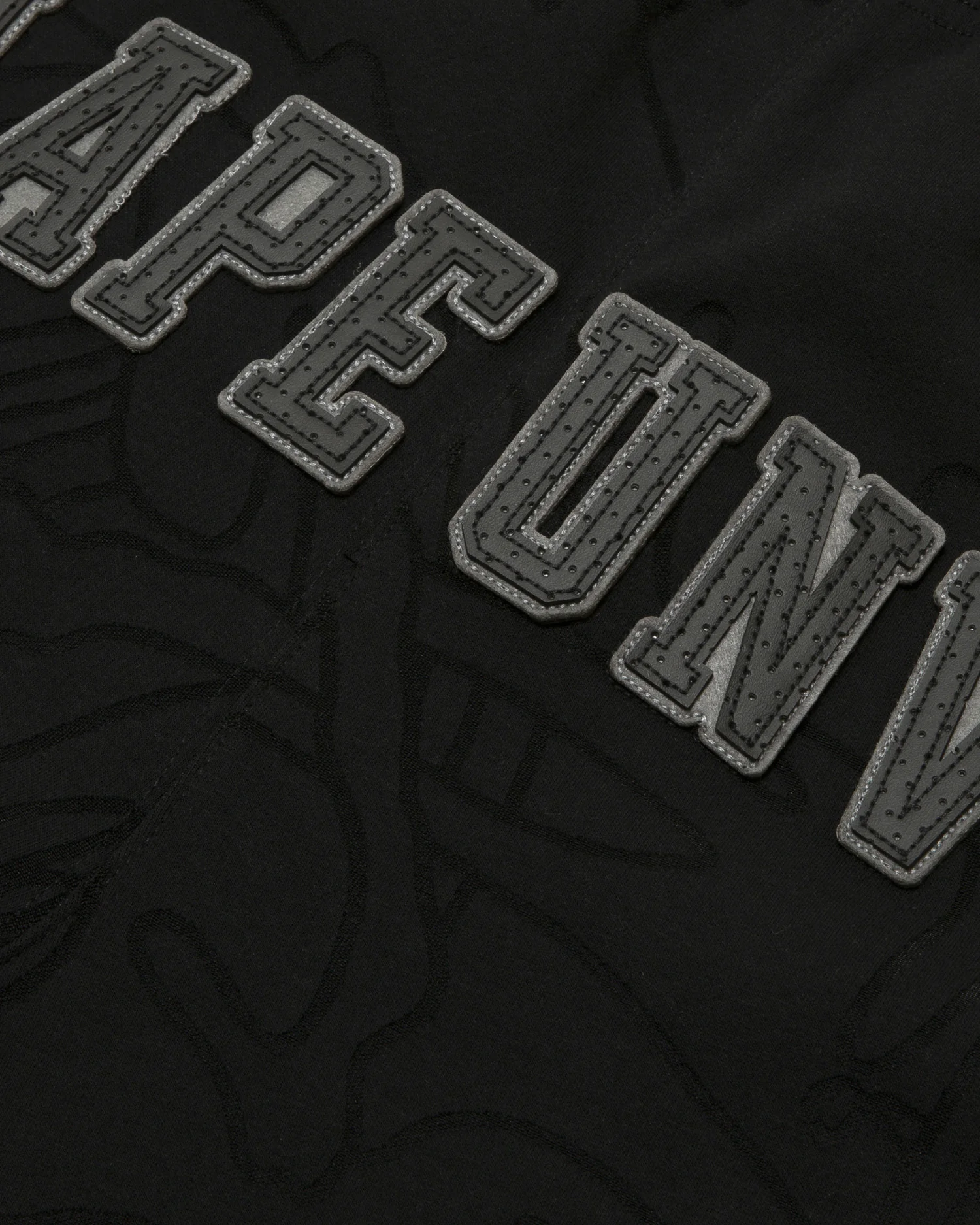 AAPE UNVS moonface logo sweat pants - Image 5