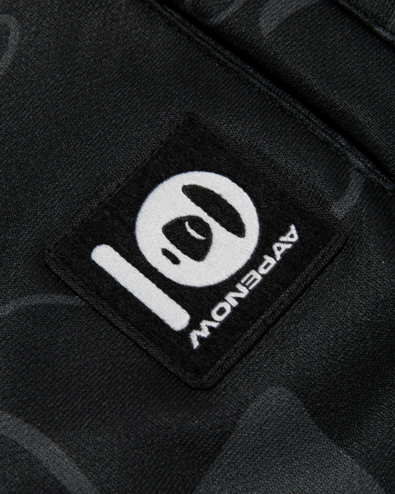 AAPENOW moonface camo sweat pants - Image 4