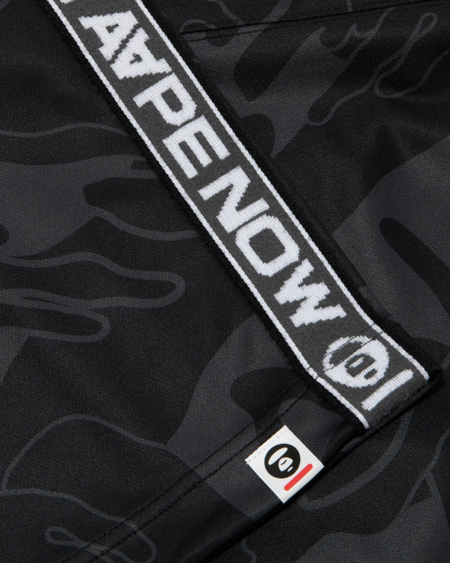 AAPENOW moonface camo sweat pants - Image 5