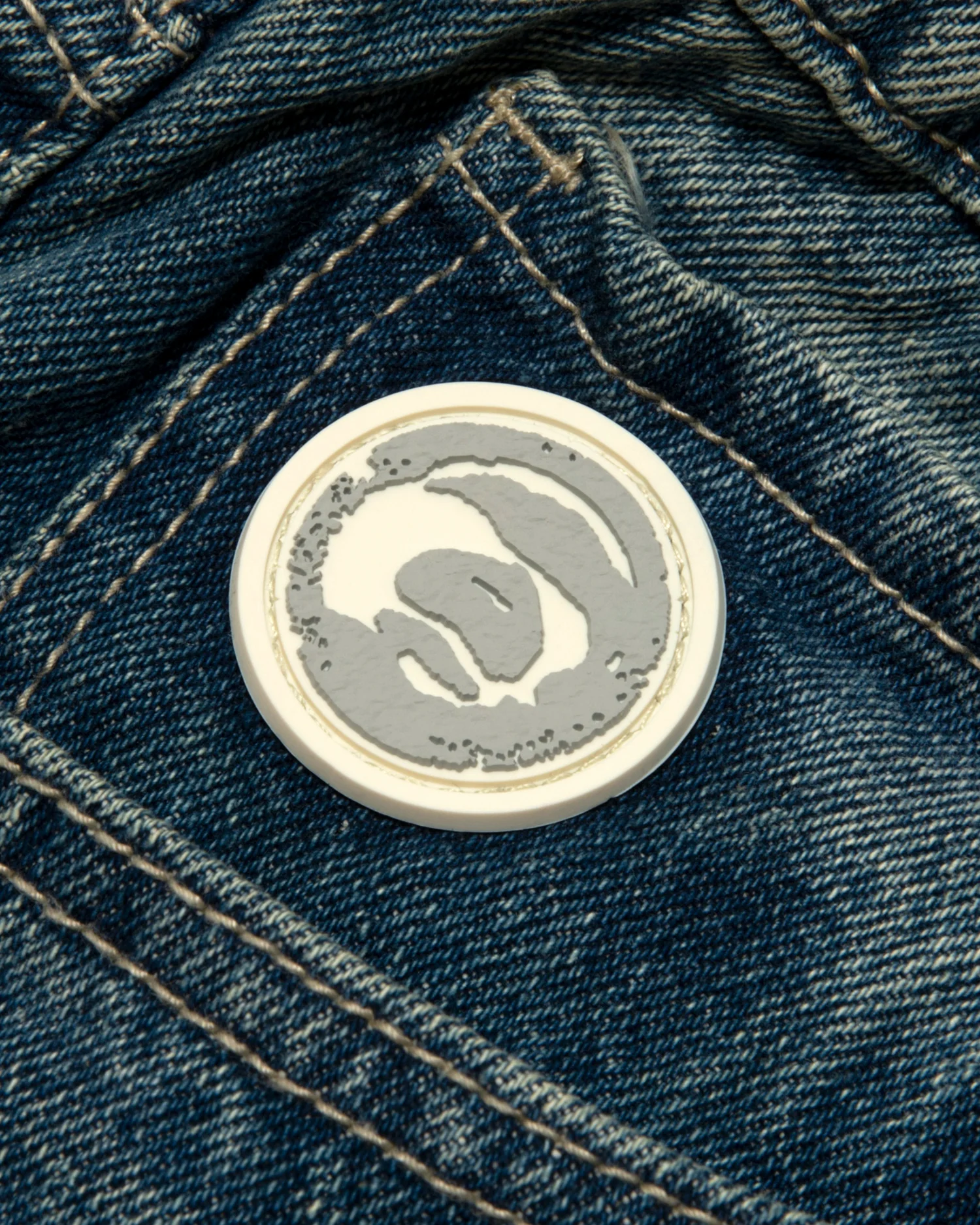 Moonface washed jeans - Image 7