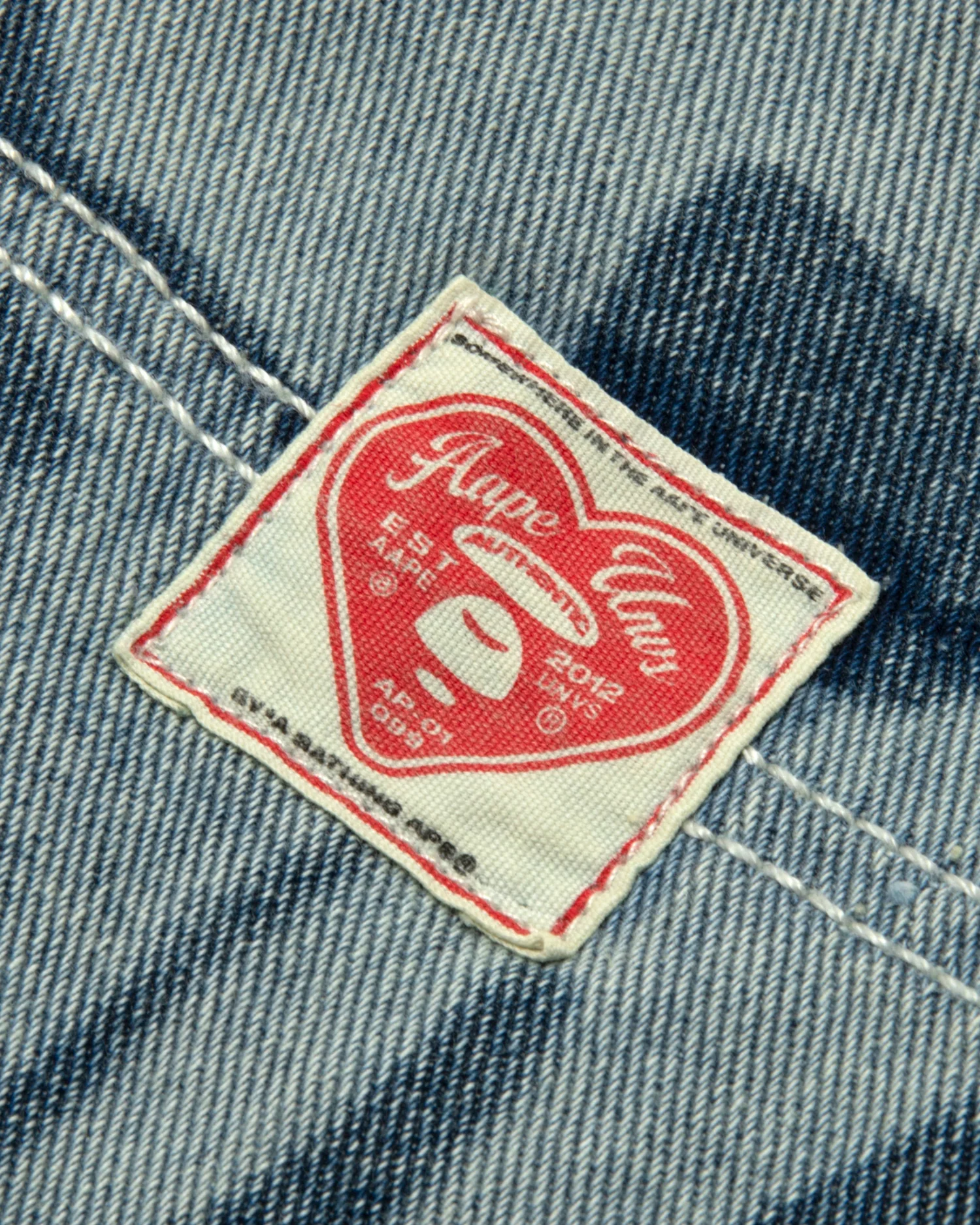 AAPEUNVS camo jeans - Image 4