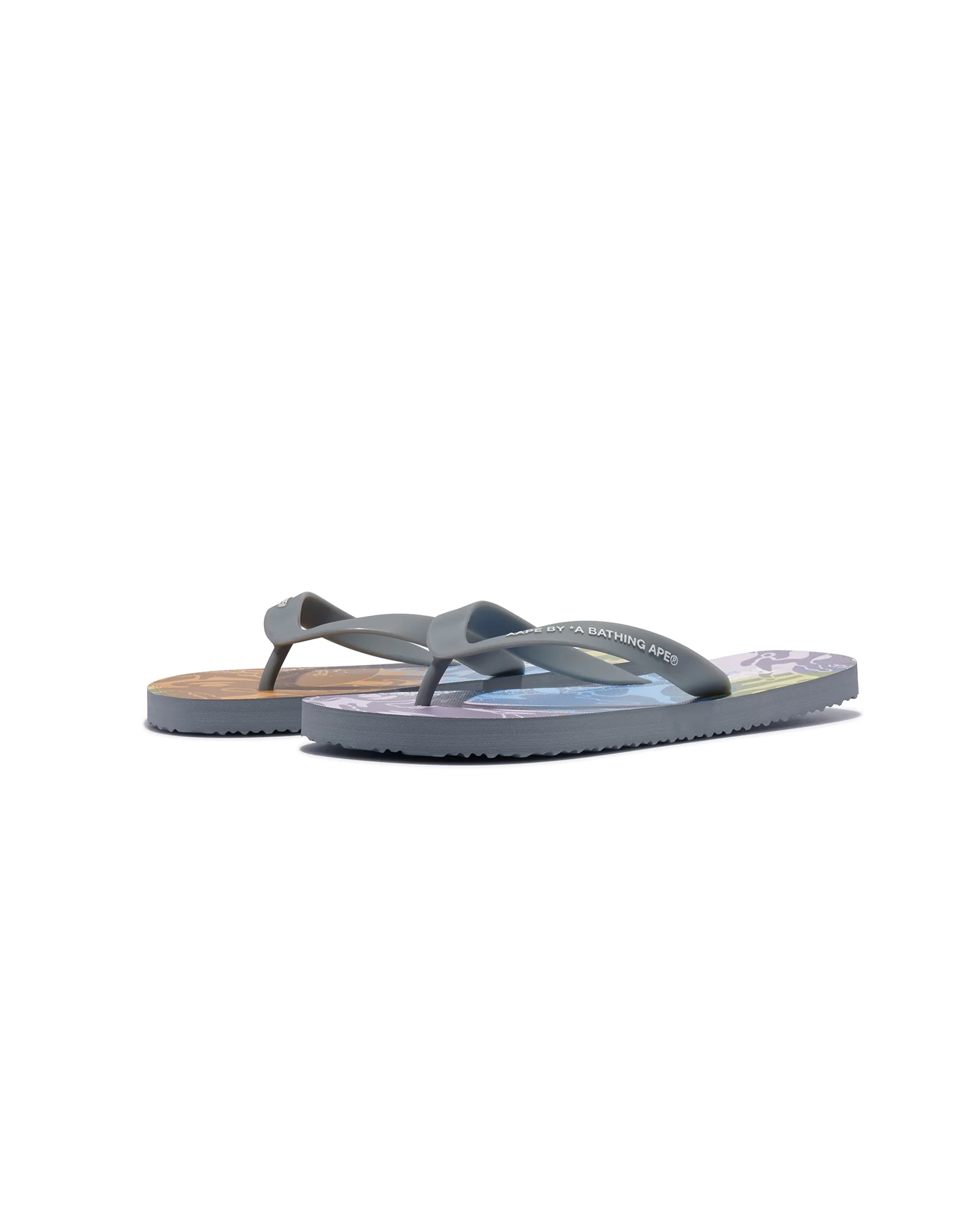 Moonface camo patterned flip flops - Image 7