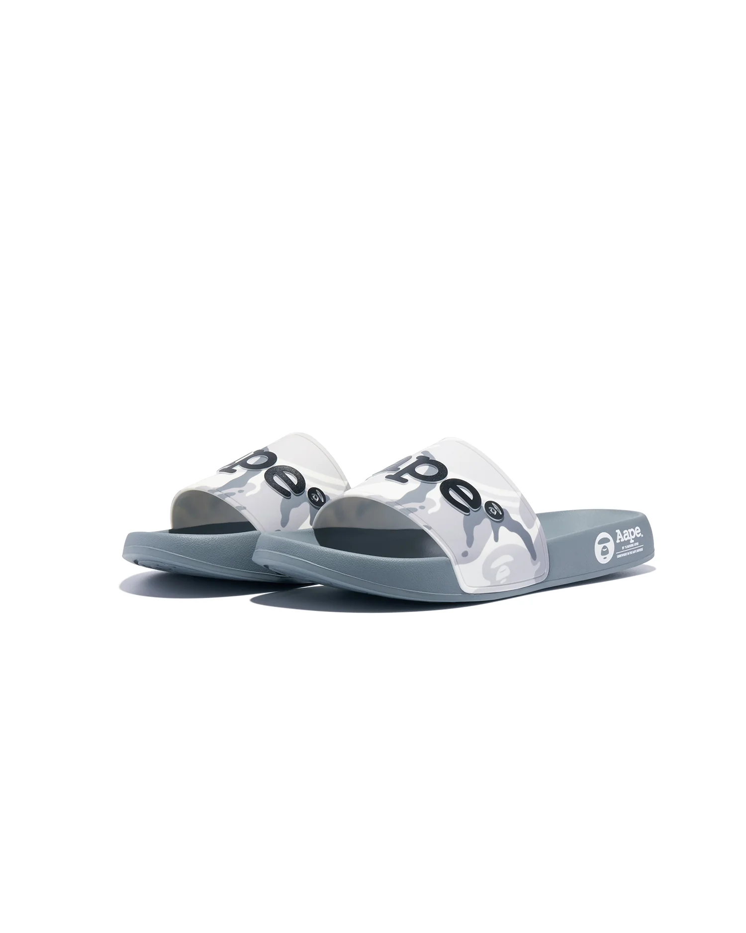 Moonface embossed camo slides - Image 9