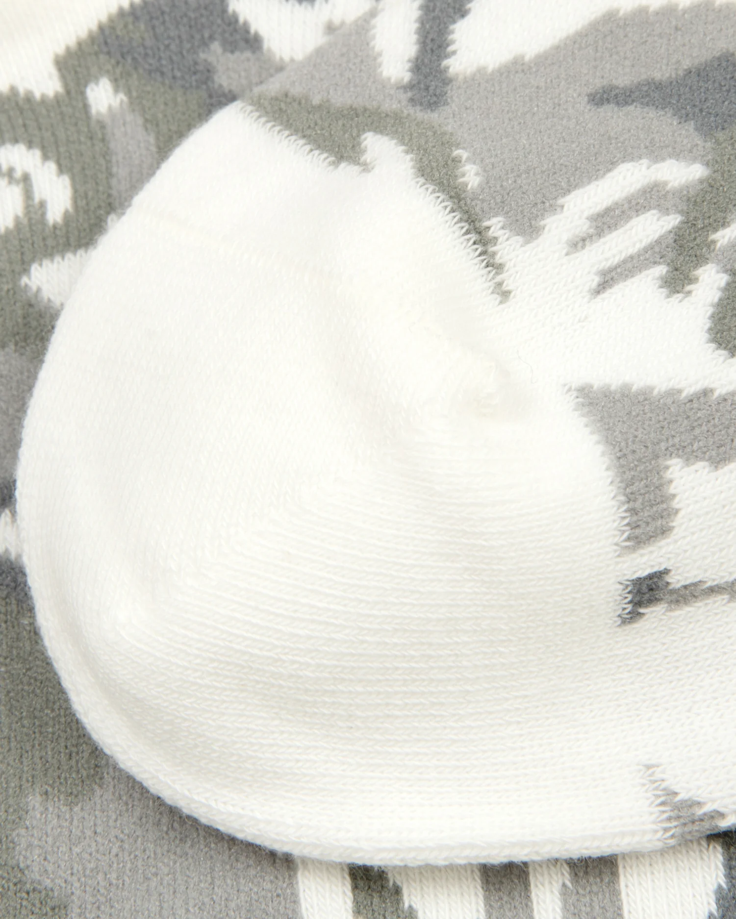 Moonface camo socks - Image 10