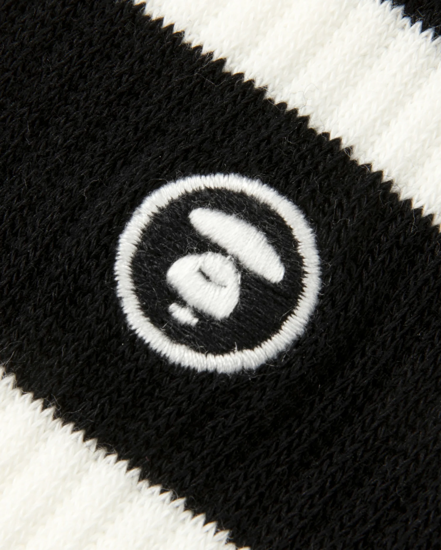 AAPENOW moonface logo striped socks - Image 4