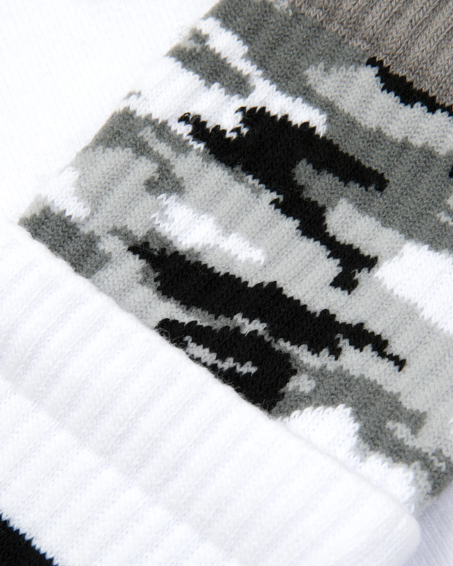 X erased Layered socks - Image 5