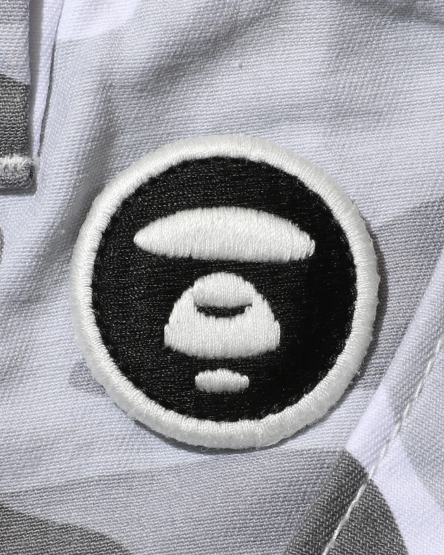 Logo pocket shorts - Image 11