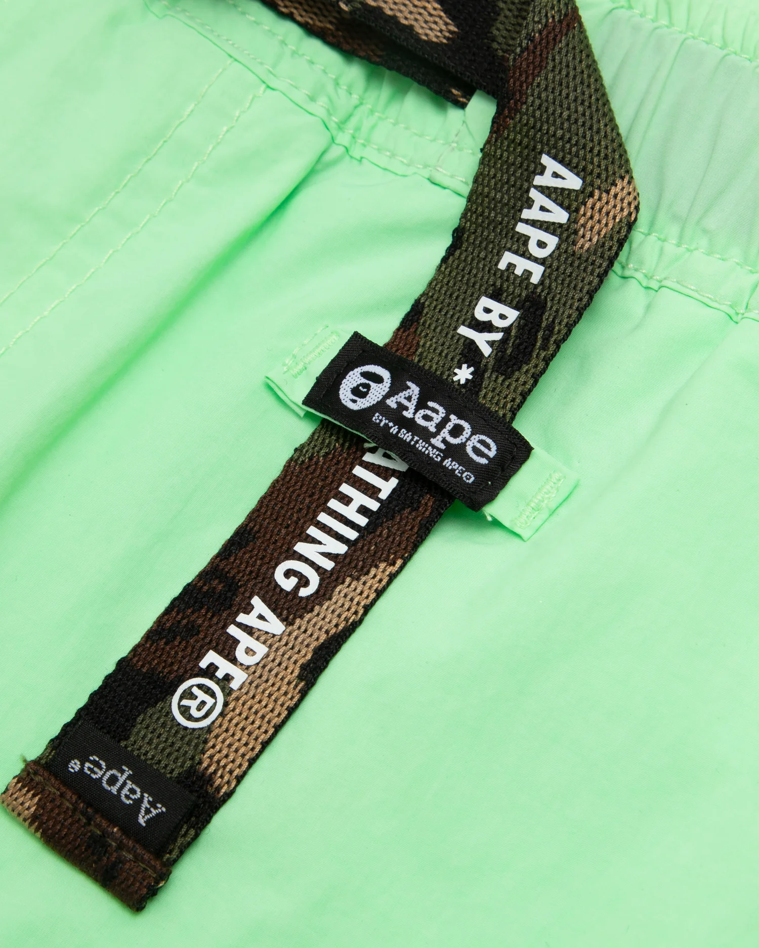Belted cargo shorts - Image 9