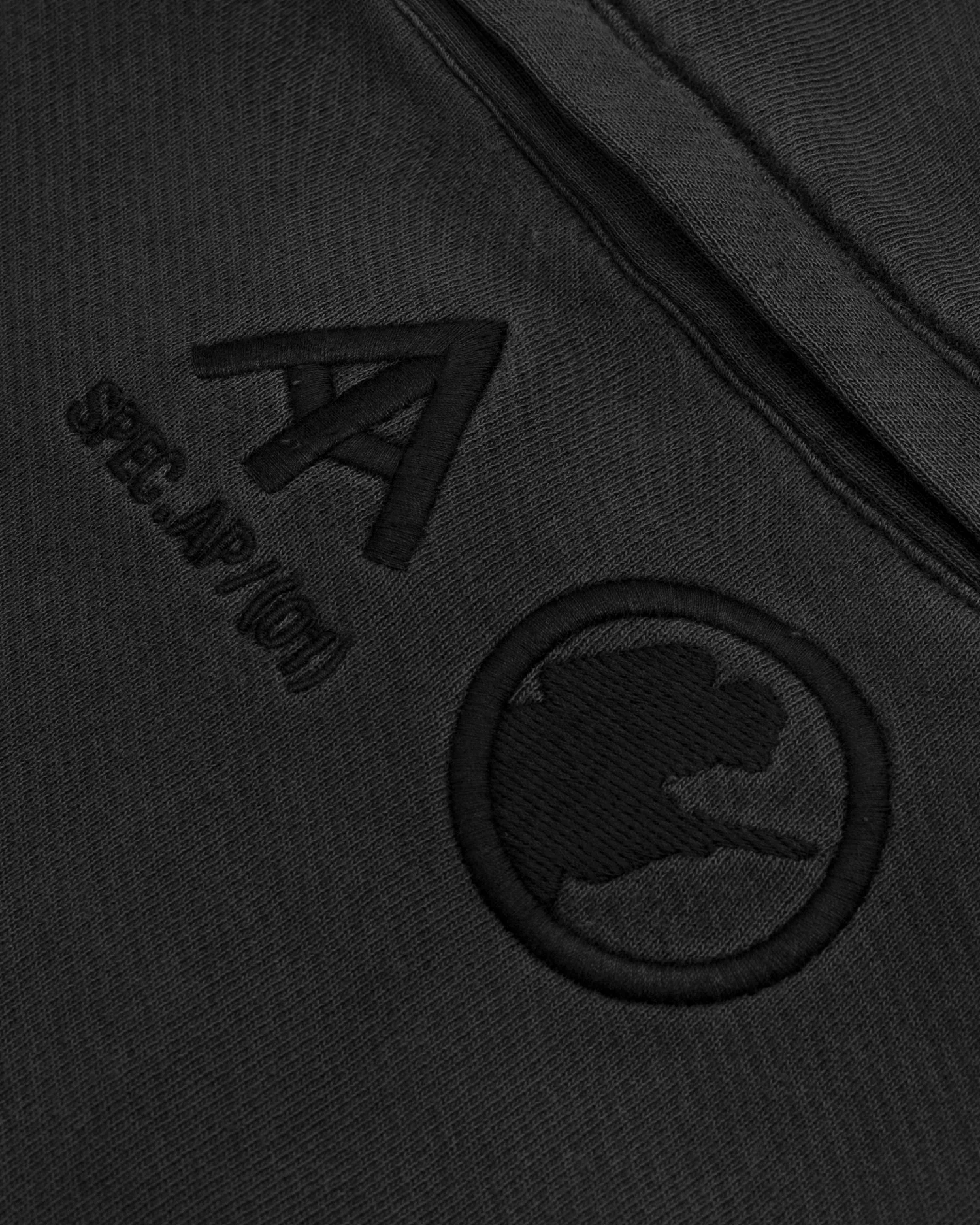 Moonface cargo shorts - Image 10