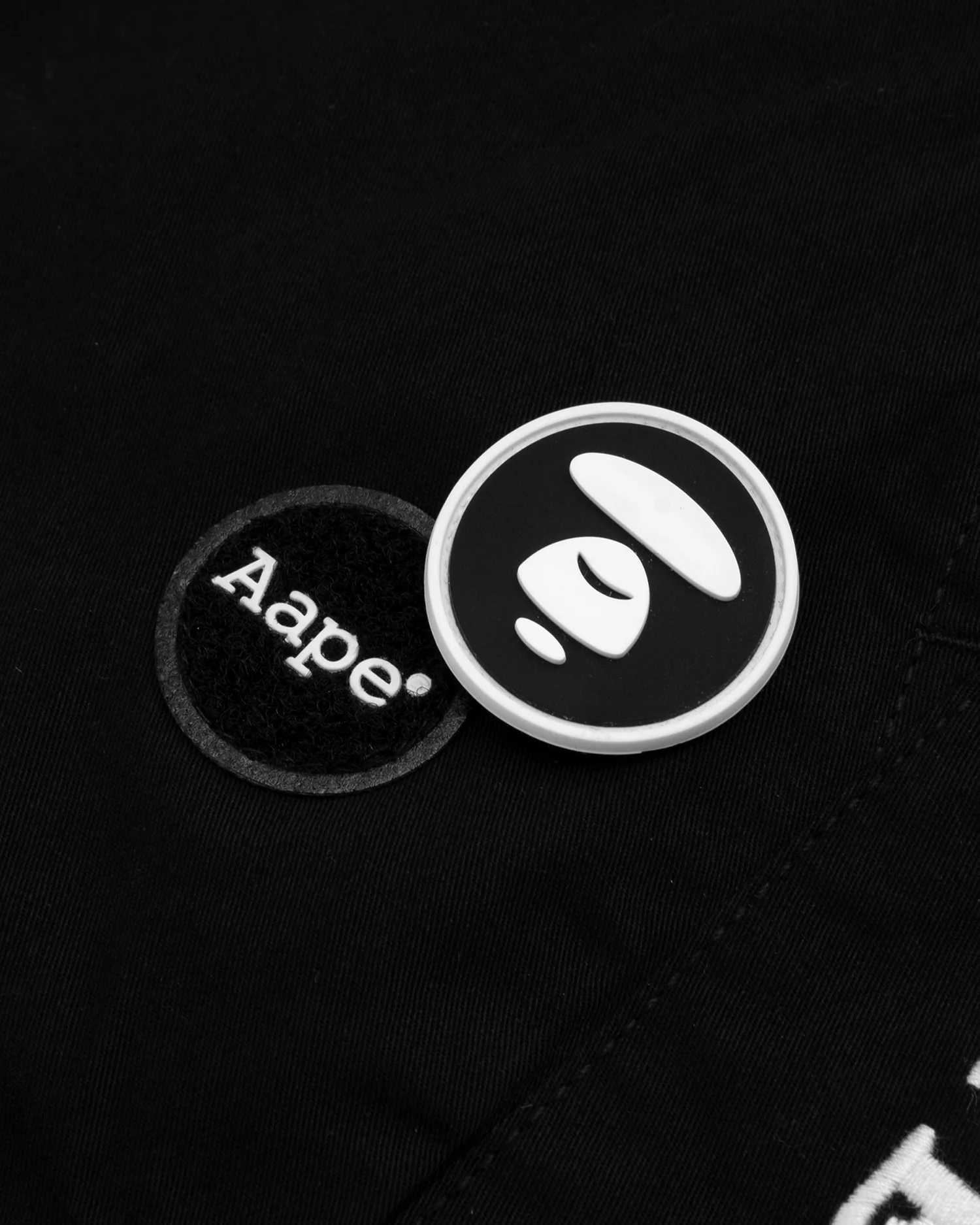 Moonface double-pleated cotton shorts - Image 3