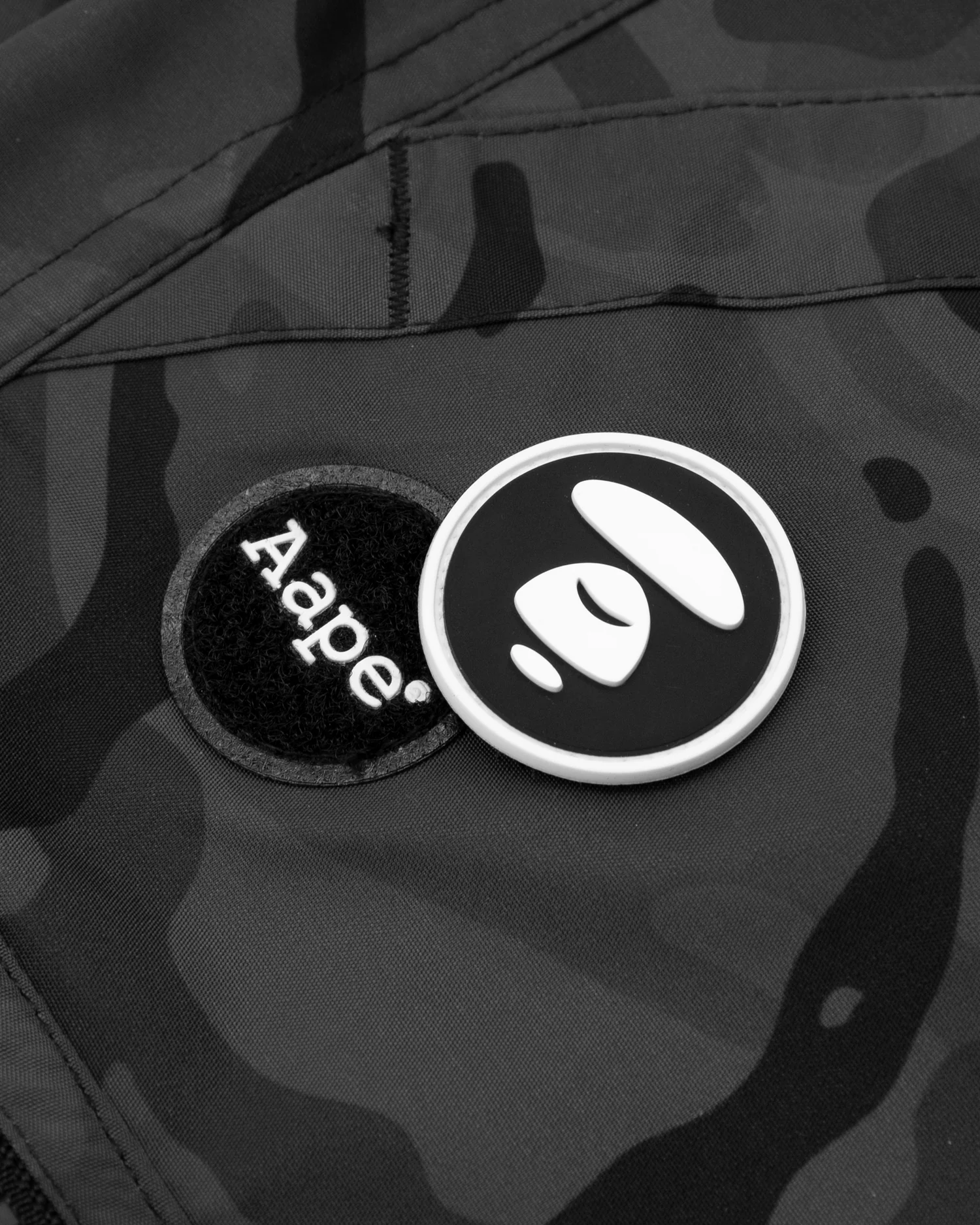 Moonface camo cargo shorts - Image 3