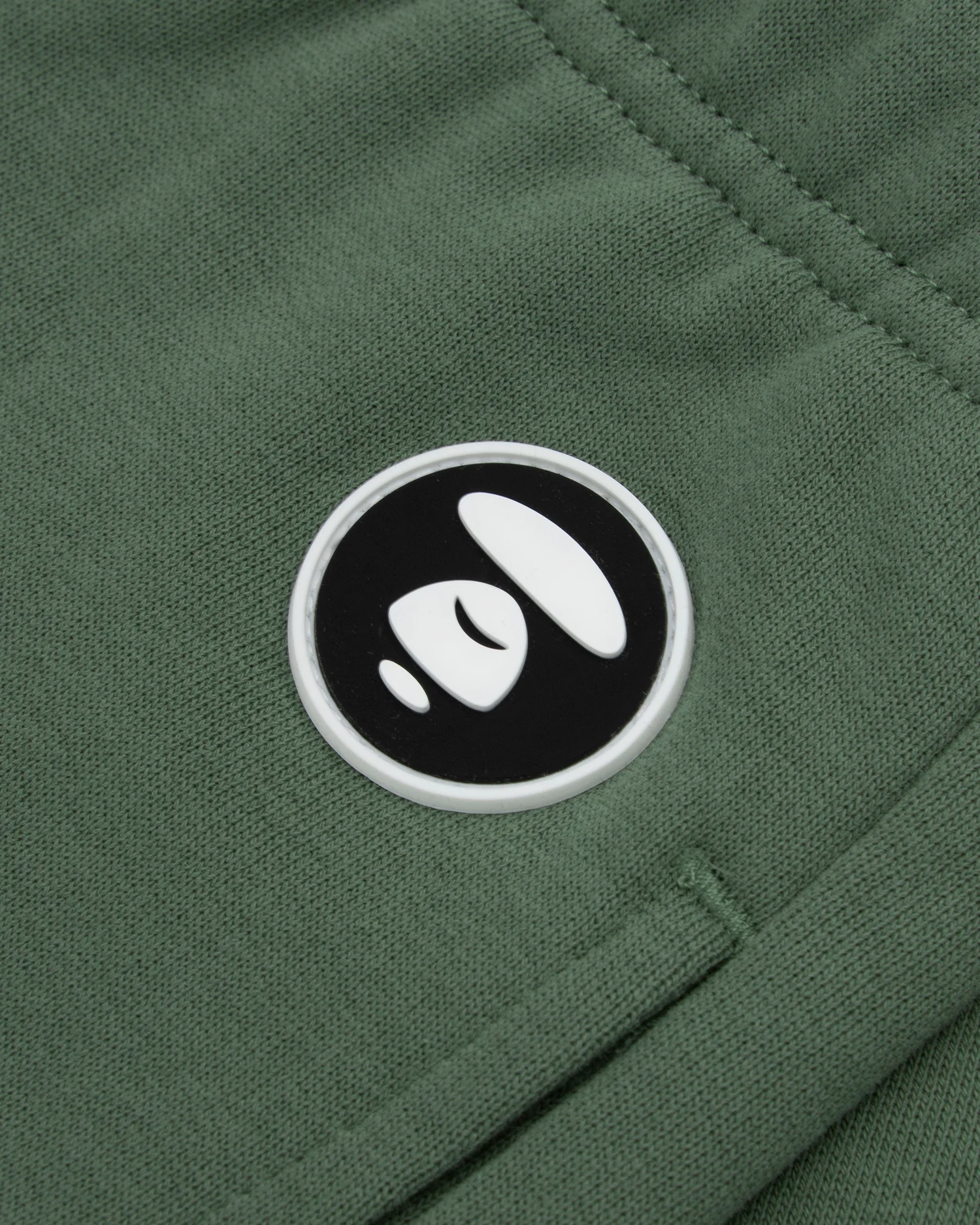 Moonface drawstring sweatshorts. - Image 13