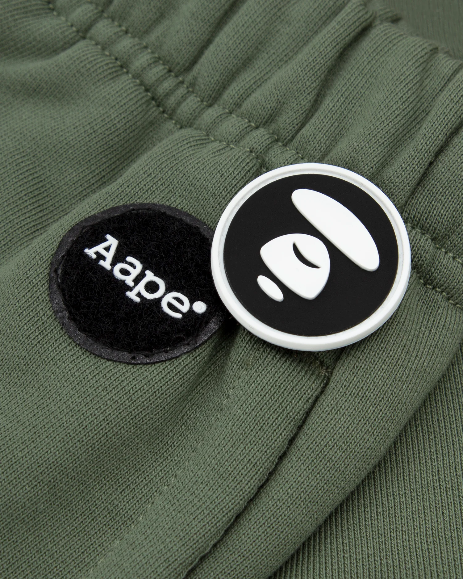 Moonface sweat cargo shorts - Image 8