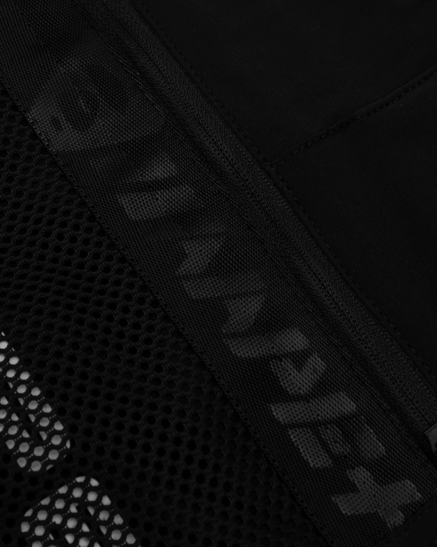 Mesh pocket shorts - Image 4