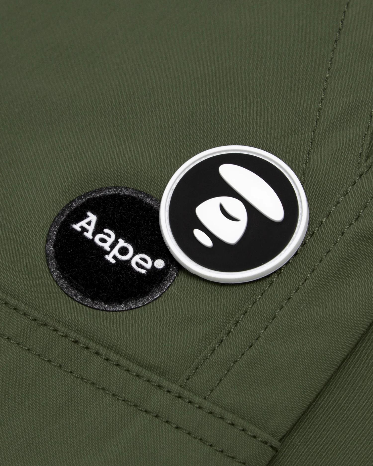 Moonface belted cargo shorts - Image 8