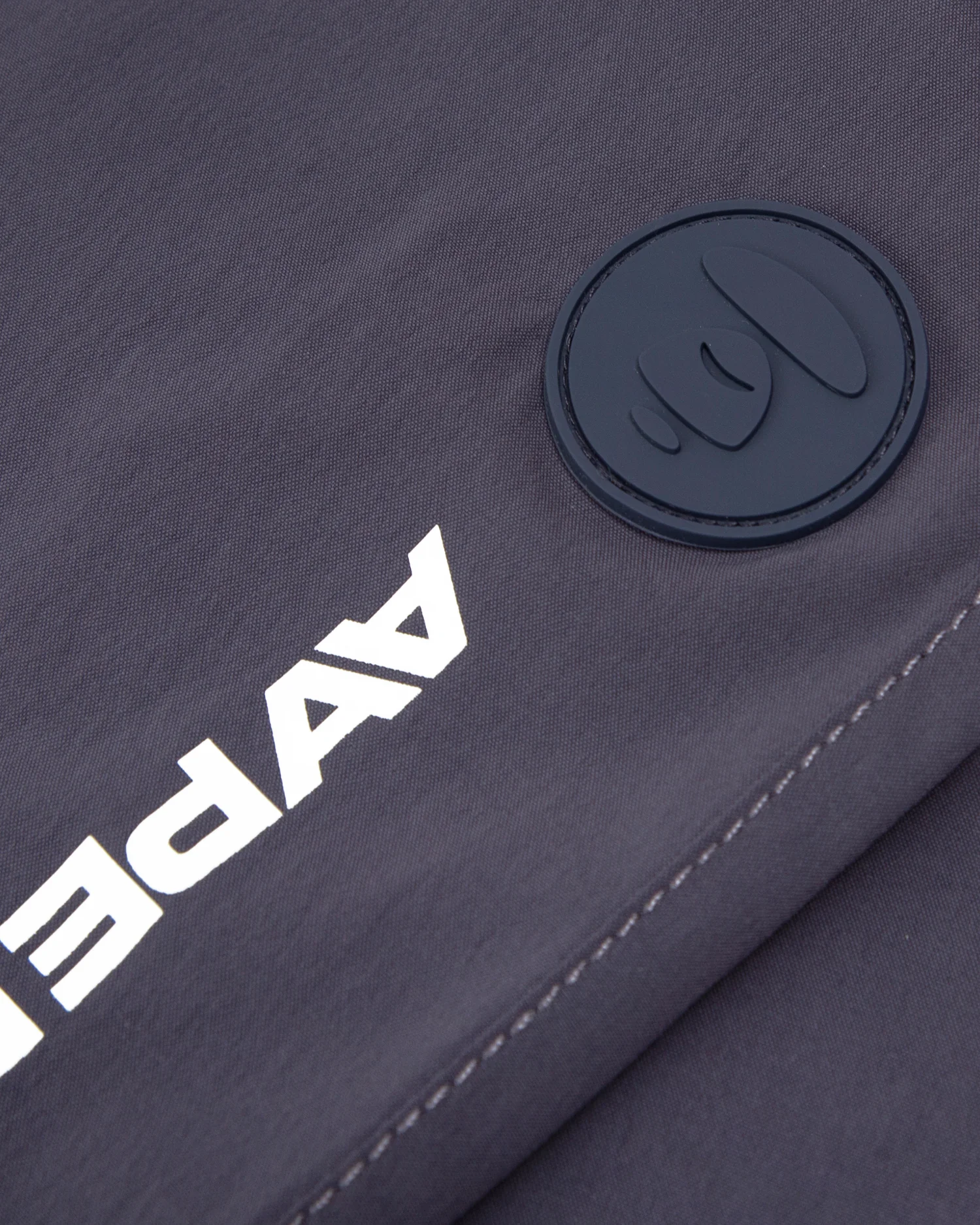Moonface patch track shorts - Image 13
